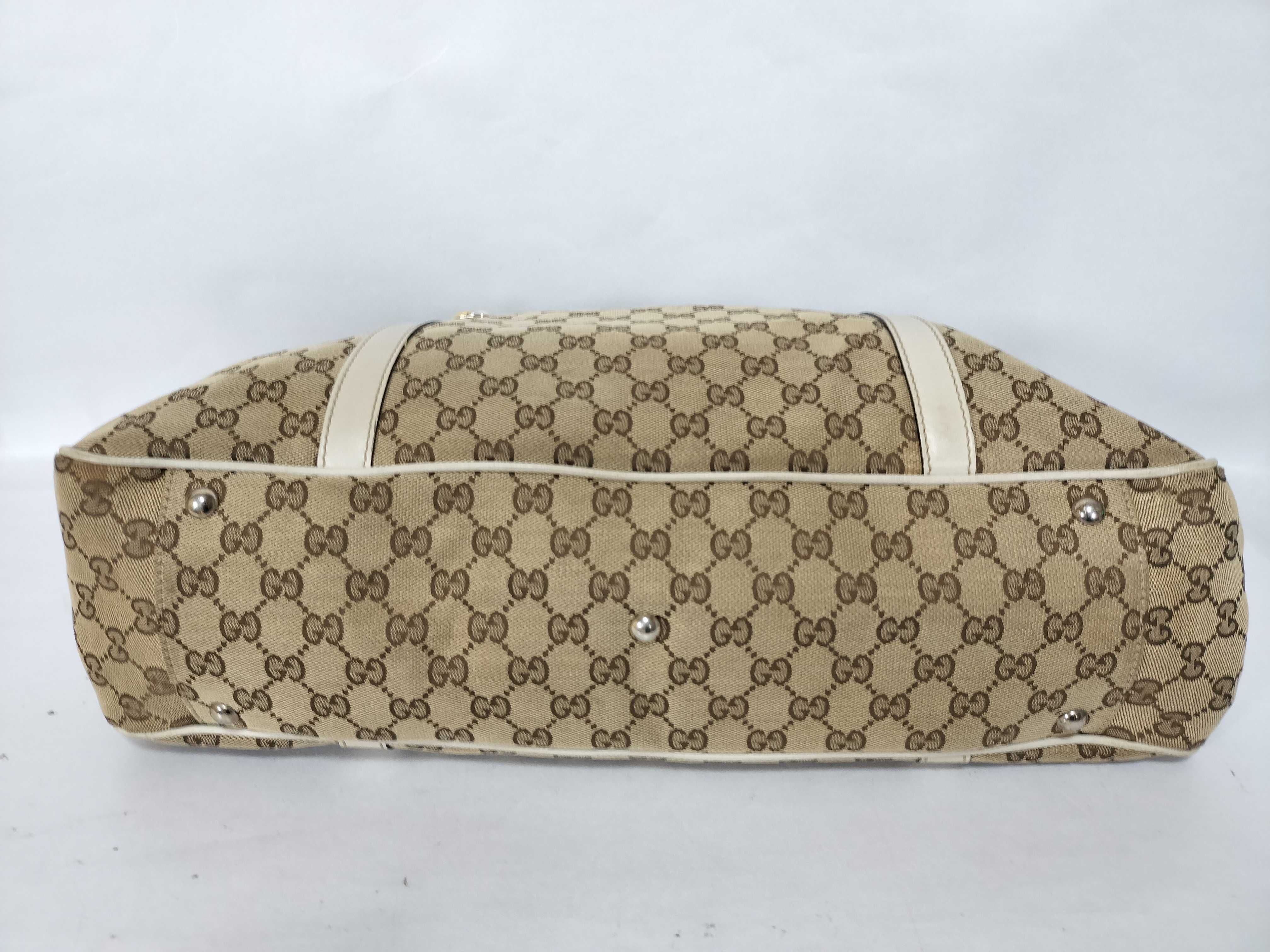 GG Canvas Handbag — view 9