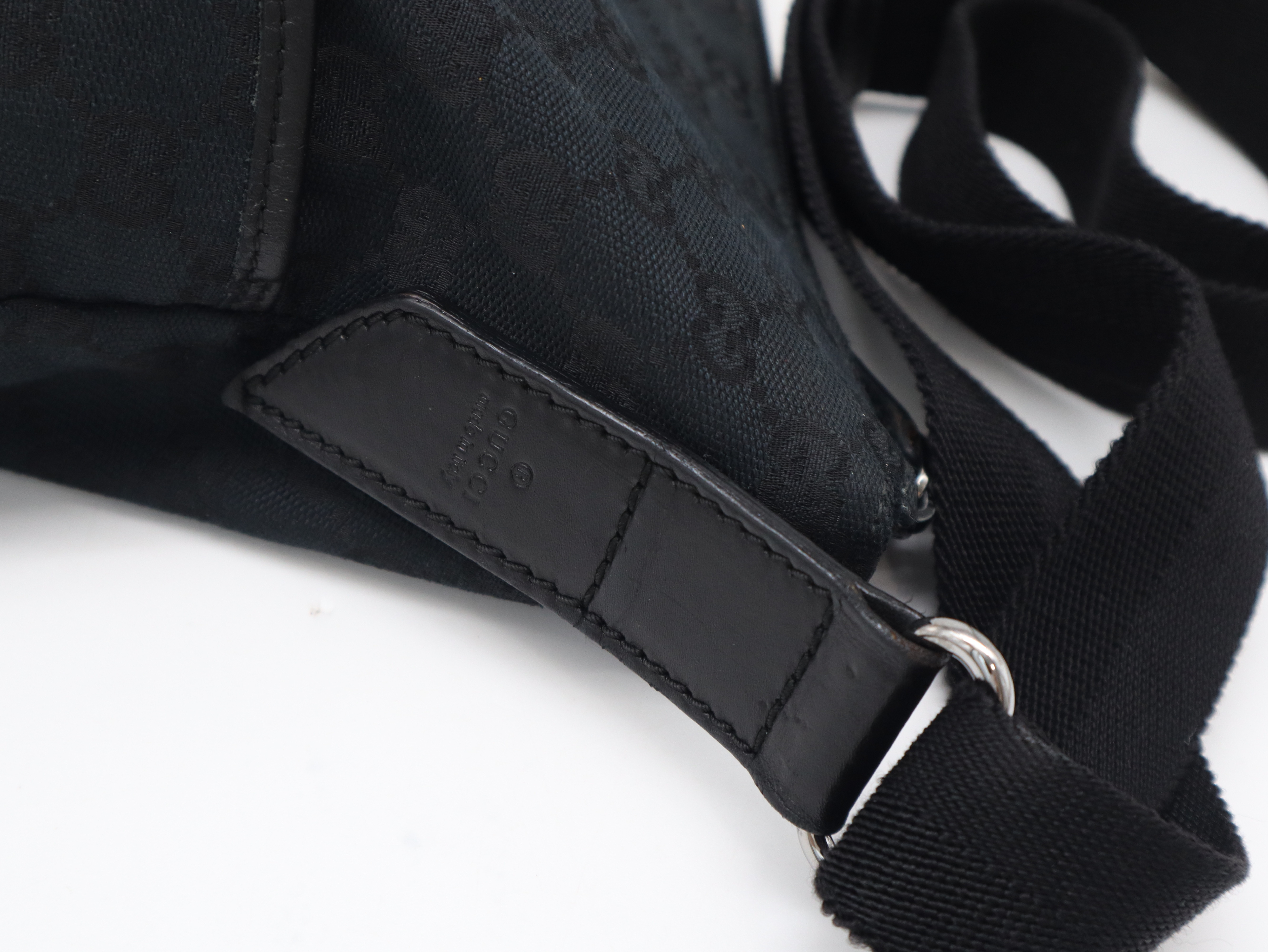 145856 GG Canvas Black Shoulder Bag — view 7