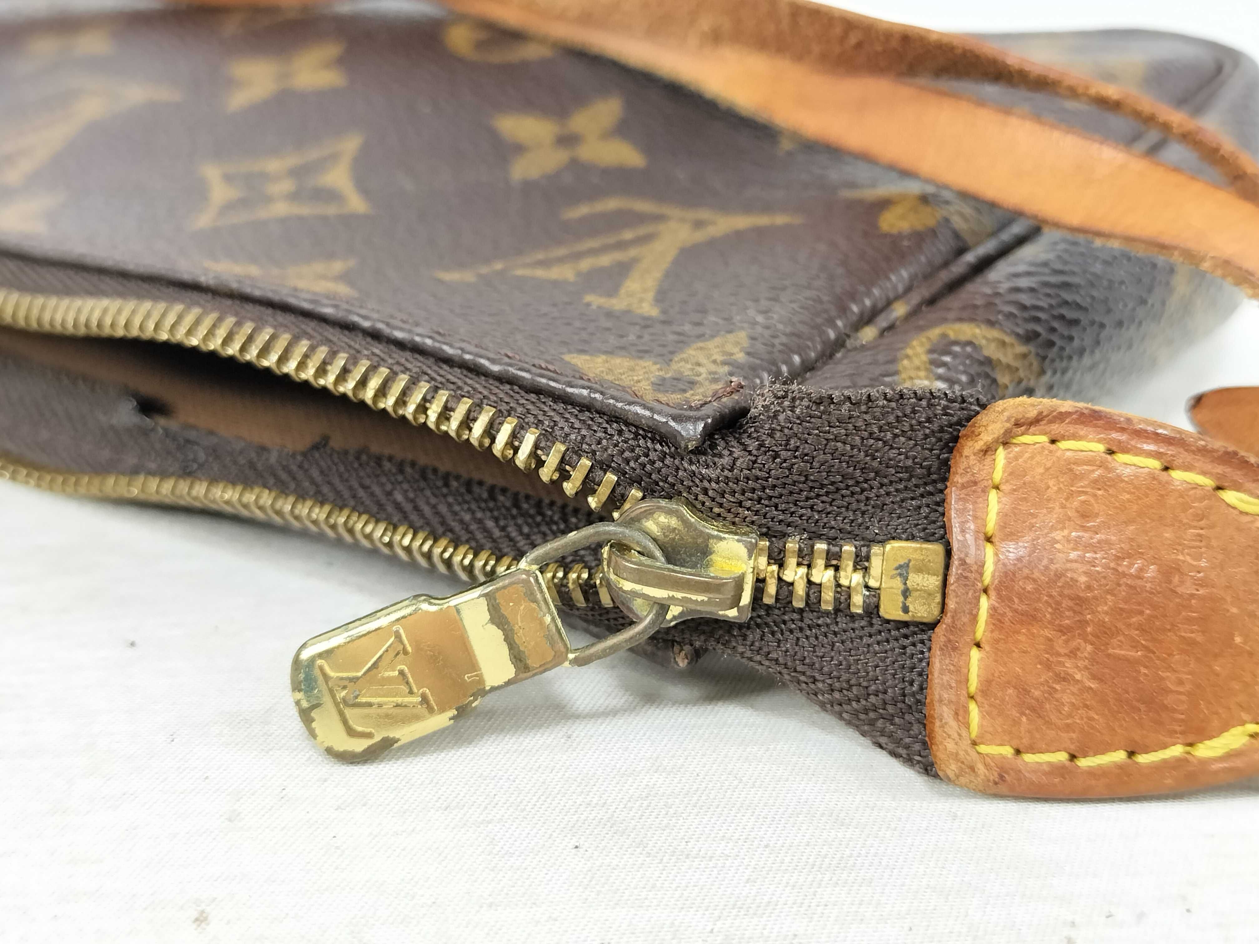 Monogram Pochette Accessoires Monogram M51980 Pouch — view 12