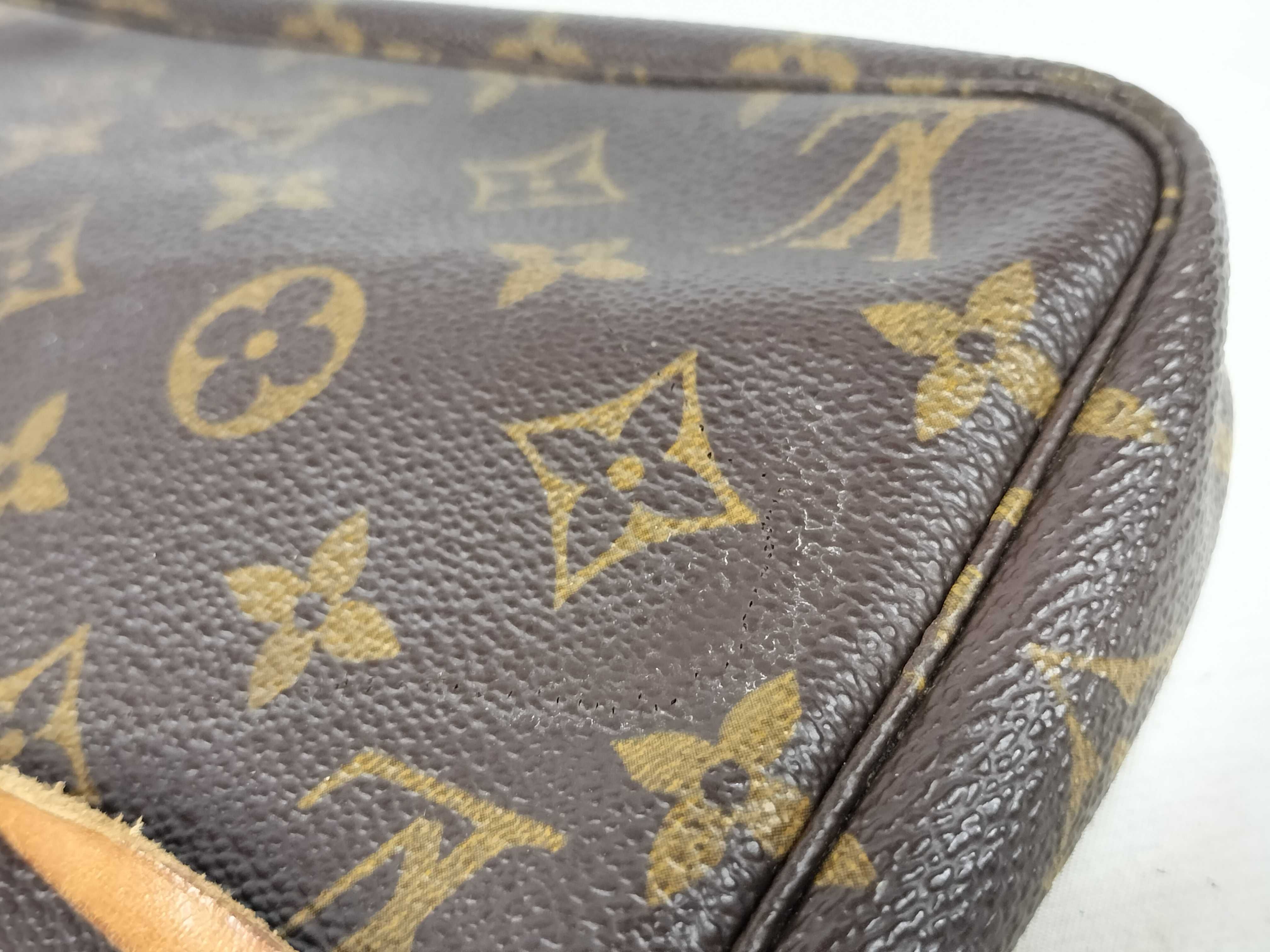 Monogram Pochette Accessoires Monogram M51980 Pouch — view 13
