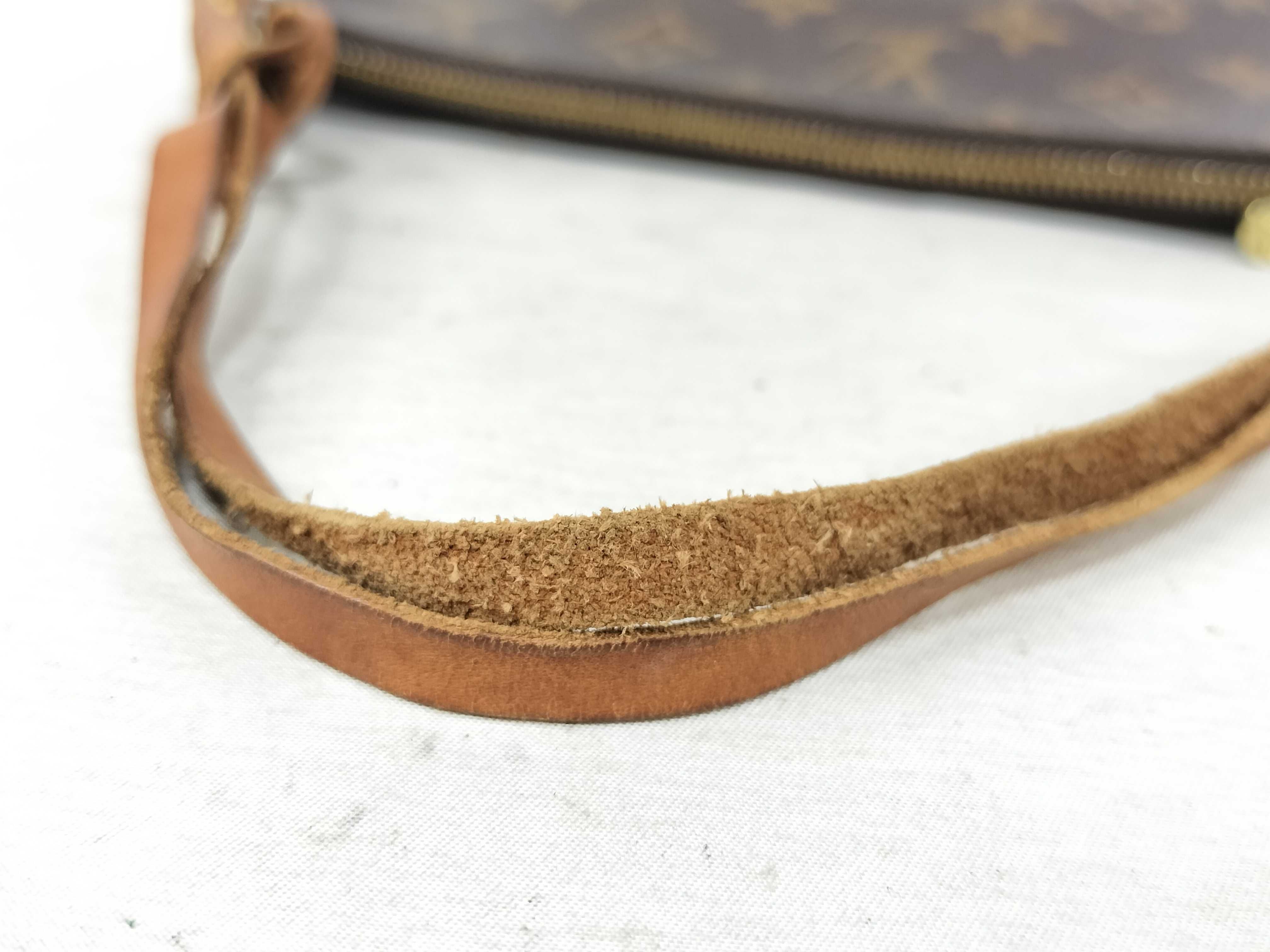 Monogram Pochette Accessoires Monogram M51980 Pouch — view 4