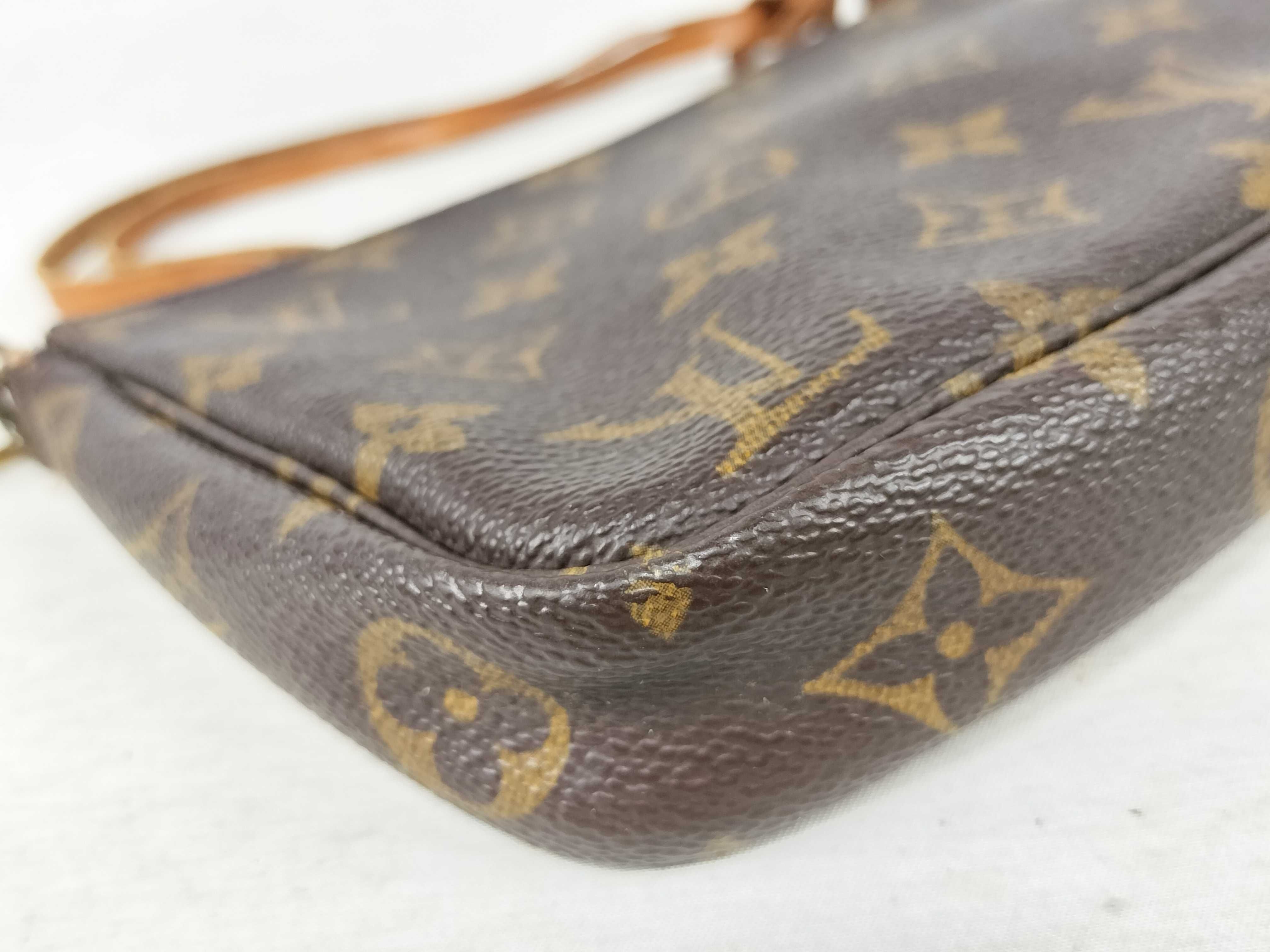 Monogram Pochette Accessoires Monogram M51980 Pouch — view 7