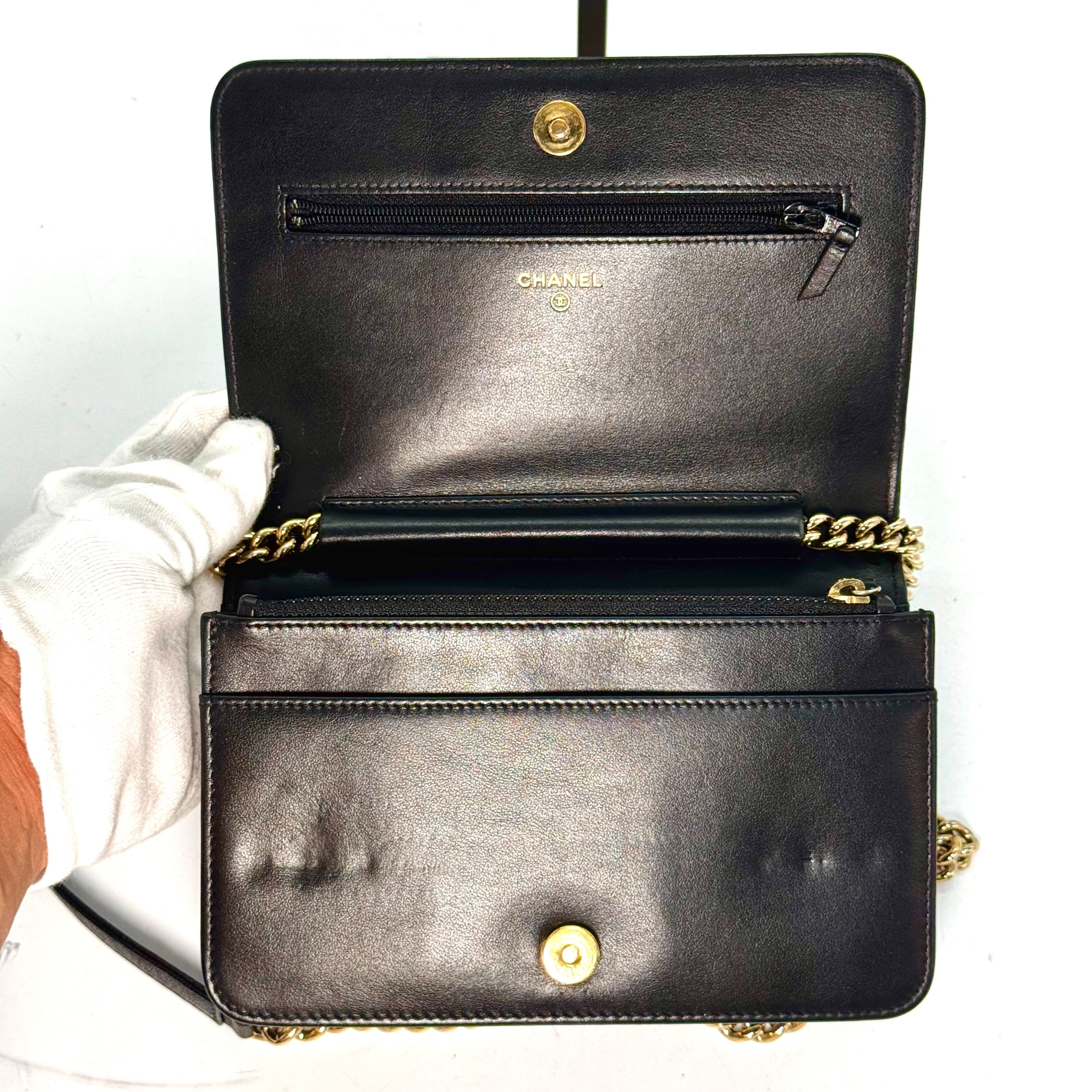 Caviar Skin V-Stitch Chain Shoulder Bag, Black, 27812150 (Shoulder Bag) — view 3