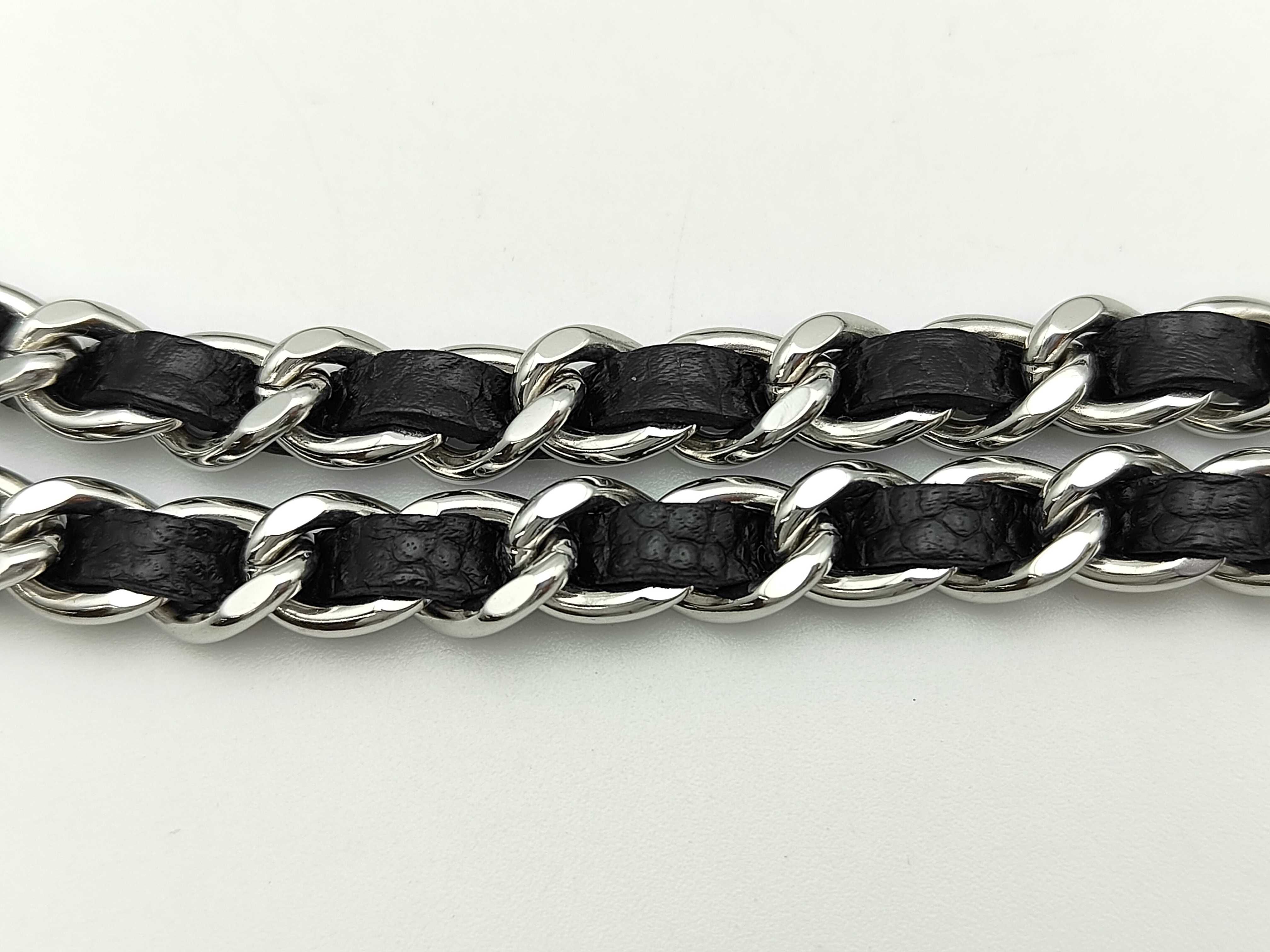 Chain Wallet Matelassé Caviar Skin Shoulder Bag — view 4