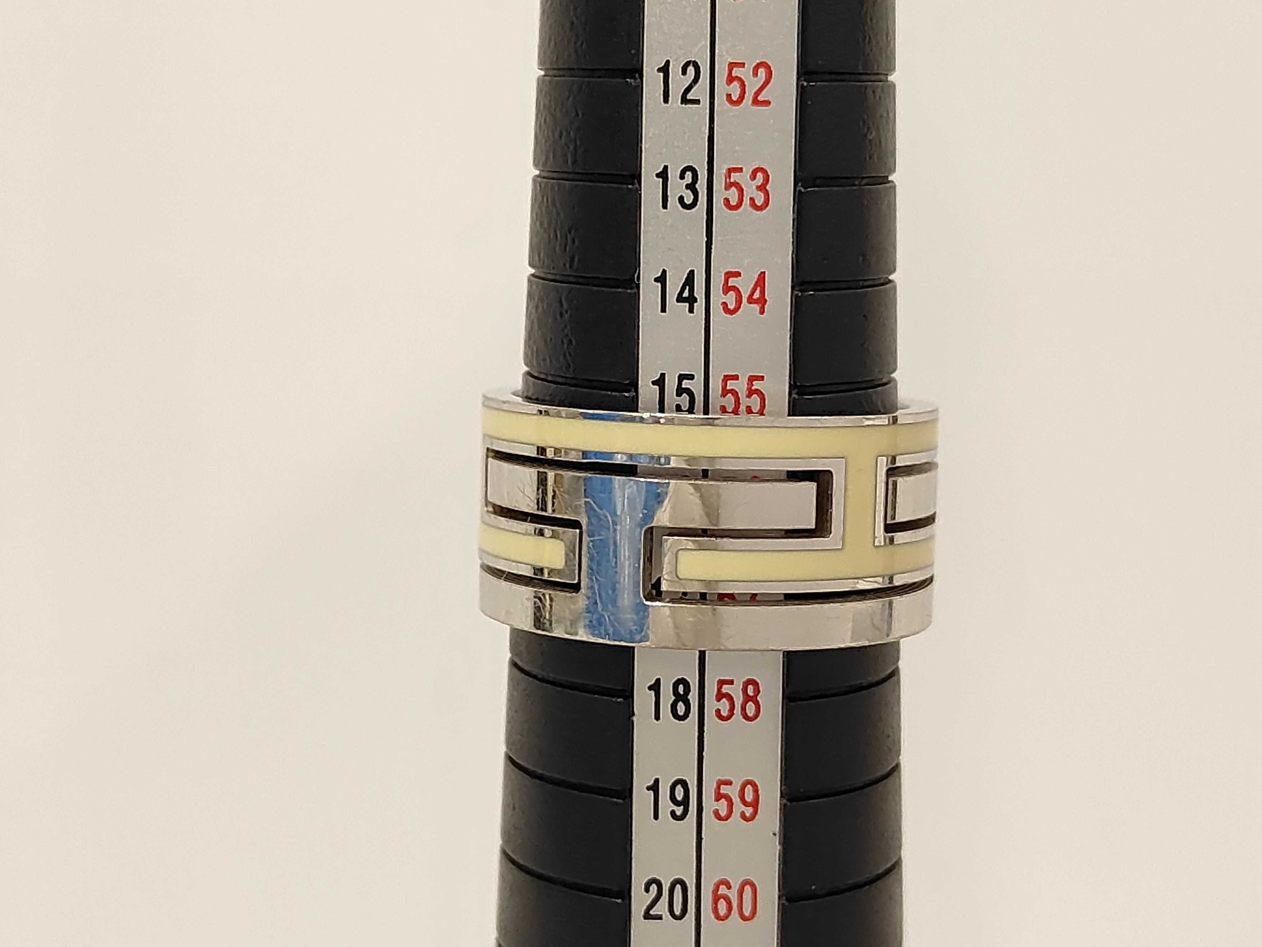 Move H SV925 Ring — view 6