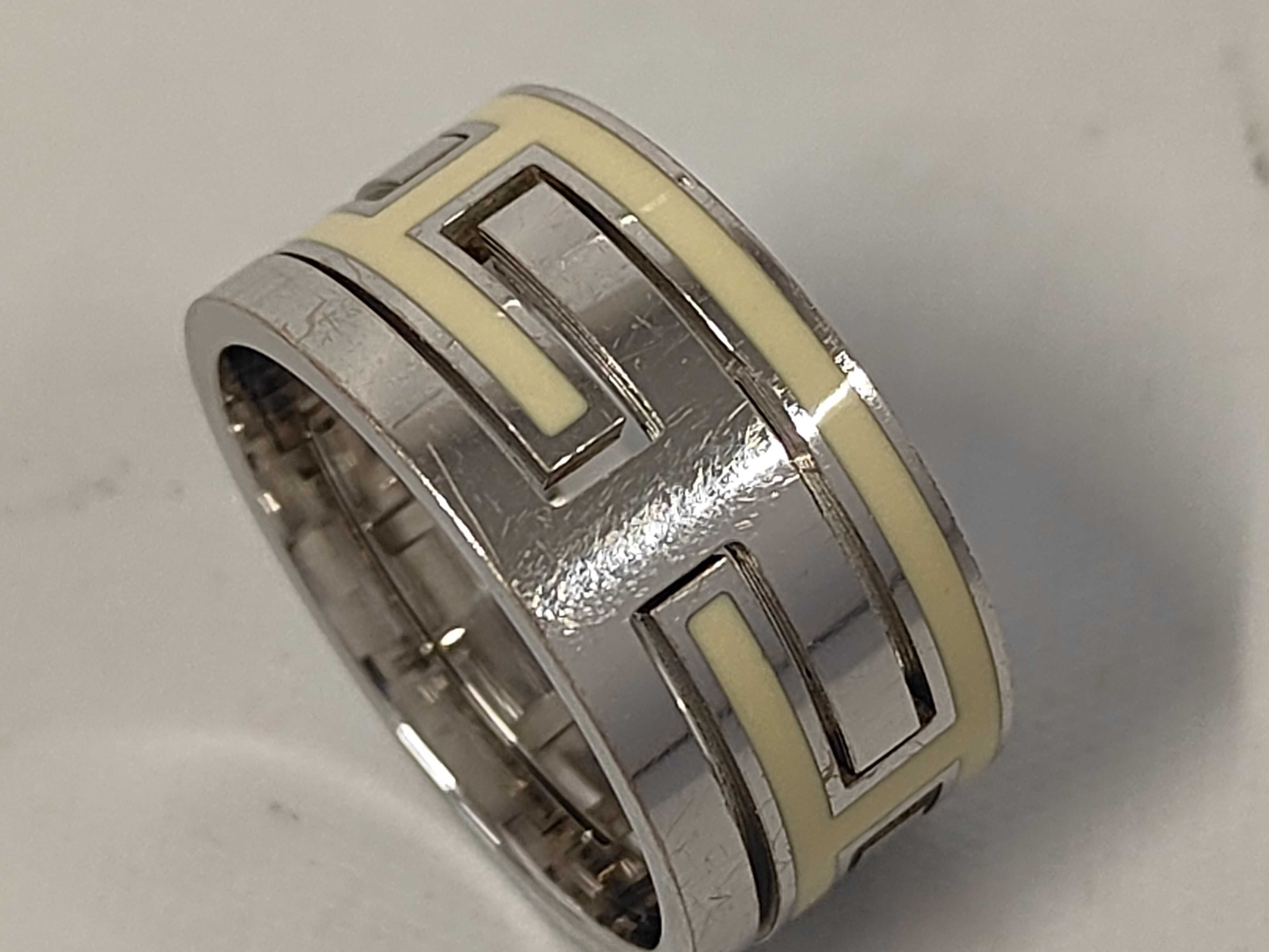 Move H SV925 Ring — view 7