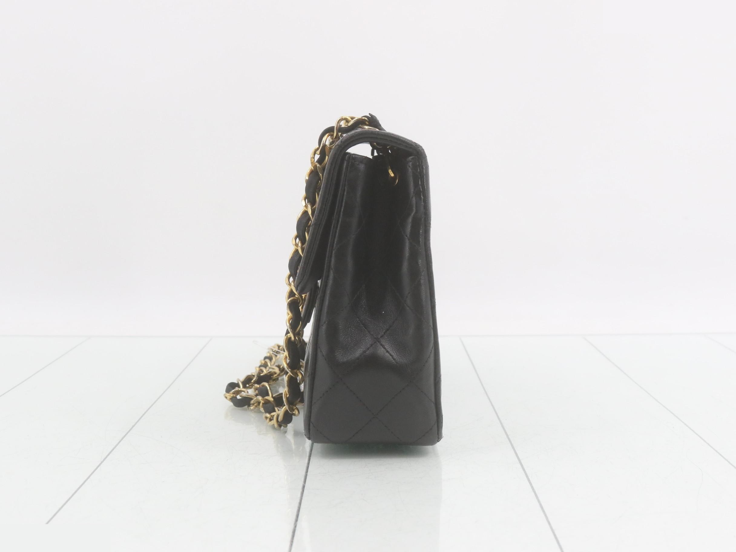 Matelassé (bag) - Shoulder bag — view 3