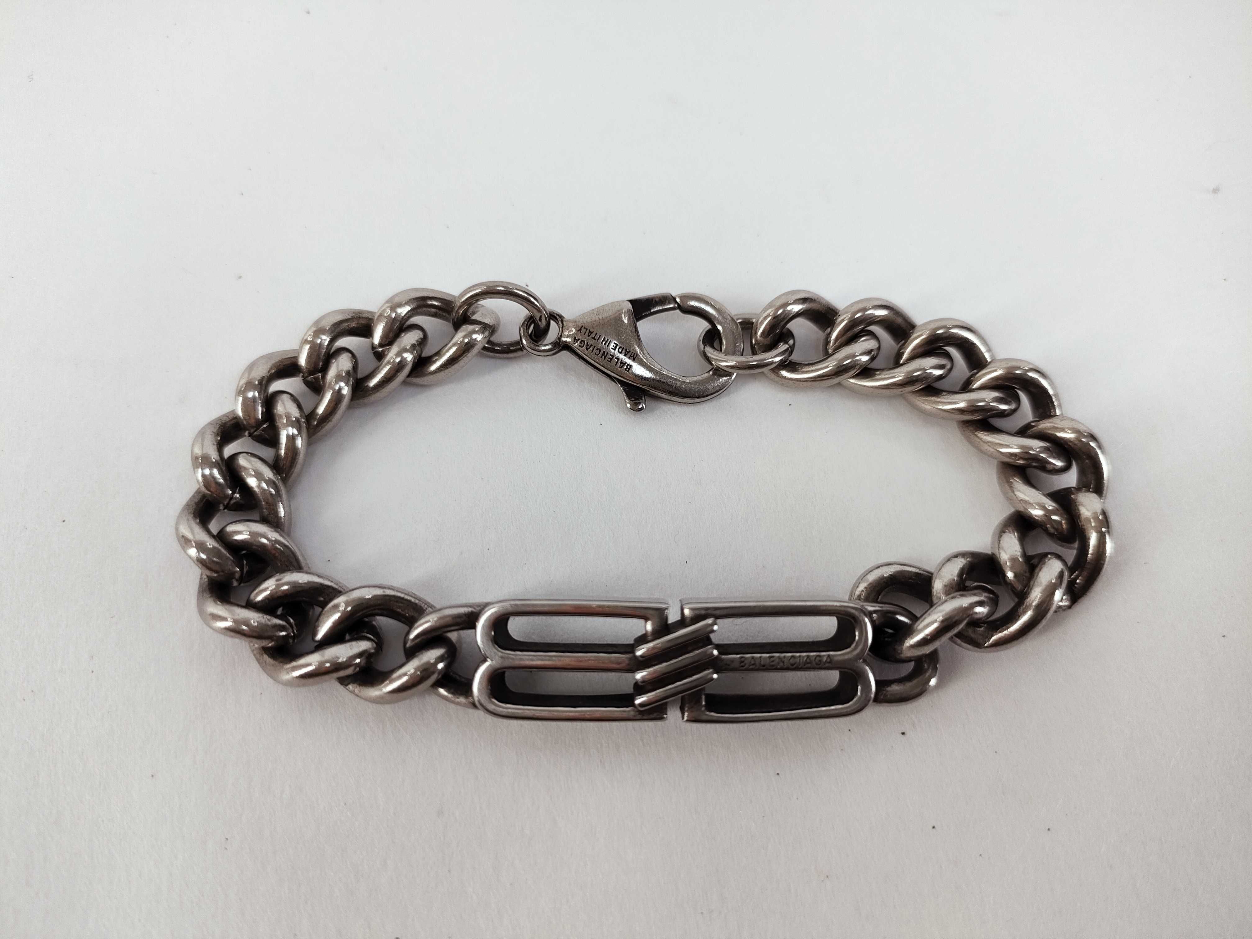 BB Logo Bracelet (Bracelet/Bangle)