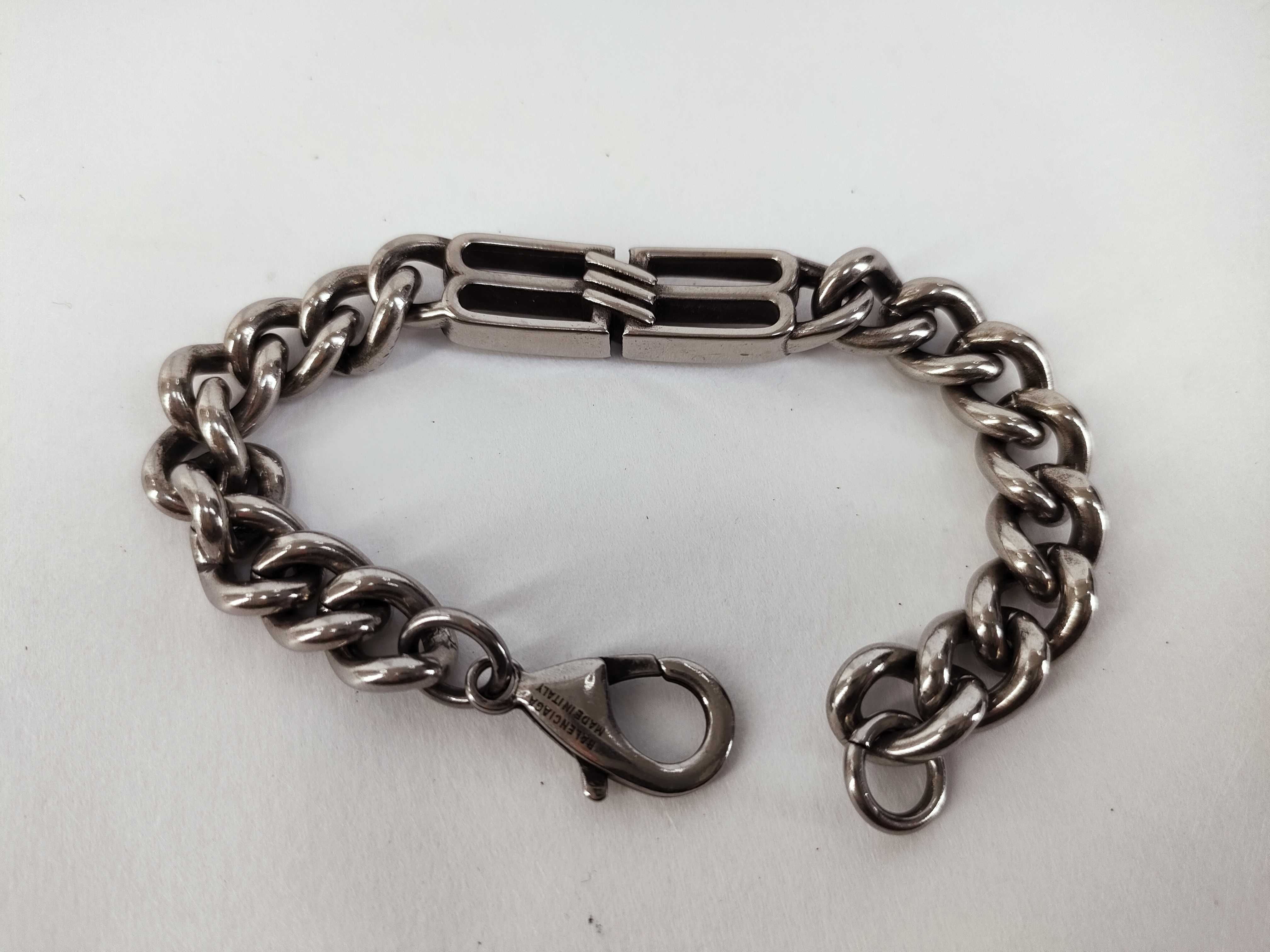 BB Logo Bracelet (Bracelet/Bangle) — view 9