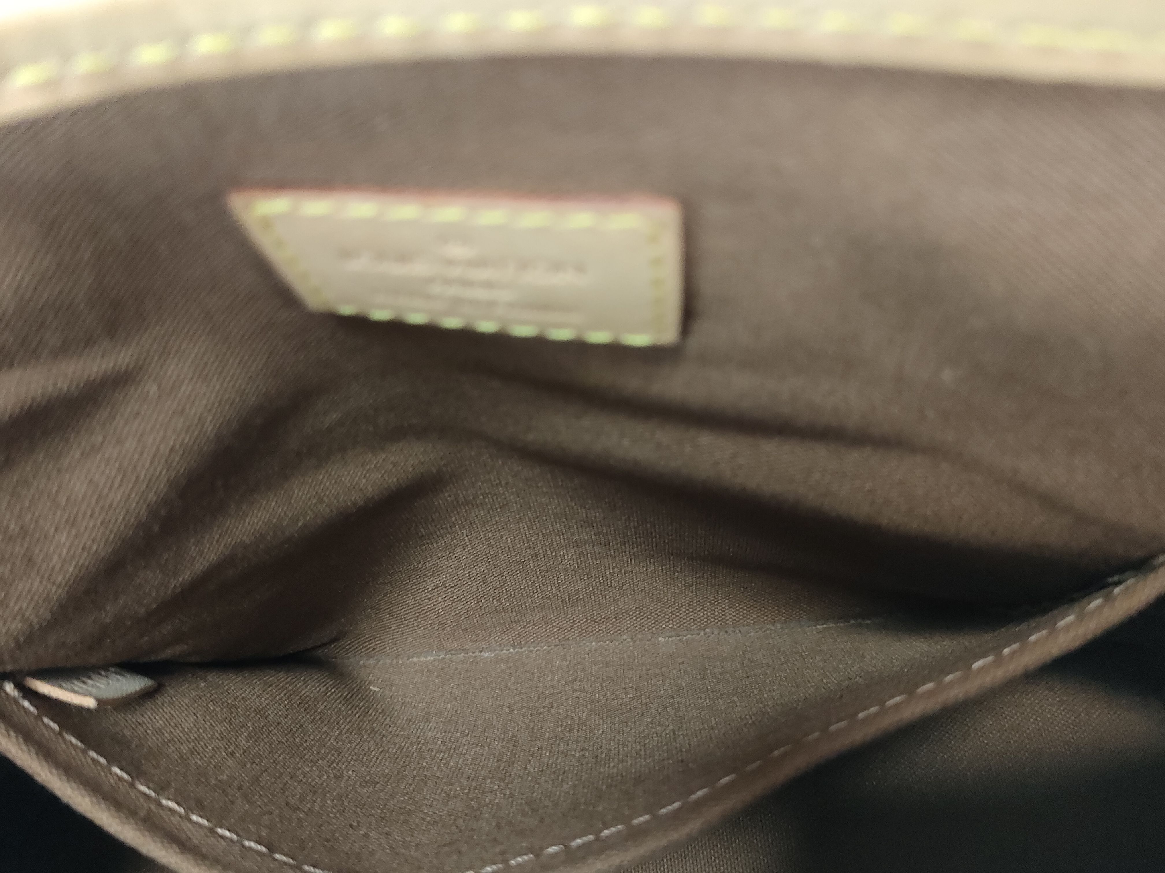 Monogram M51154 Batignolles Horizontal Handbag — view 12