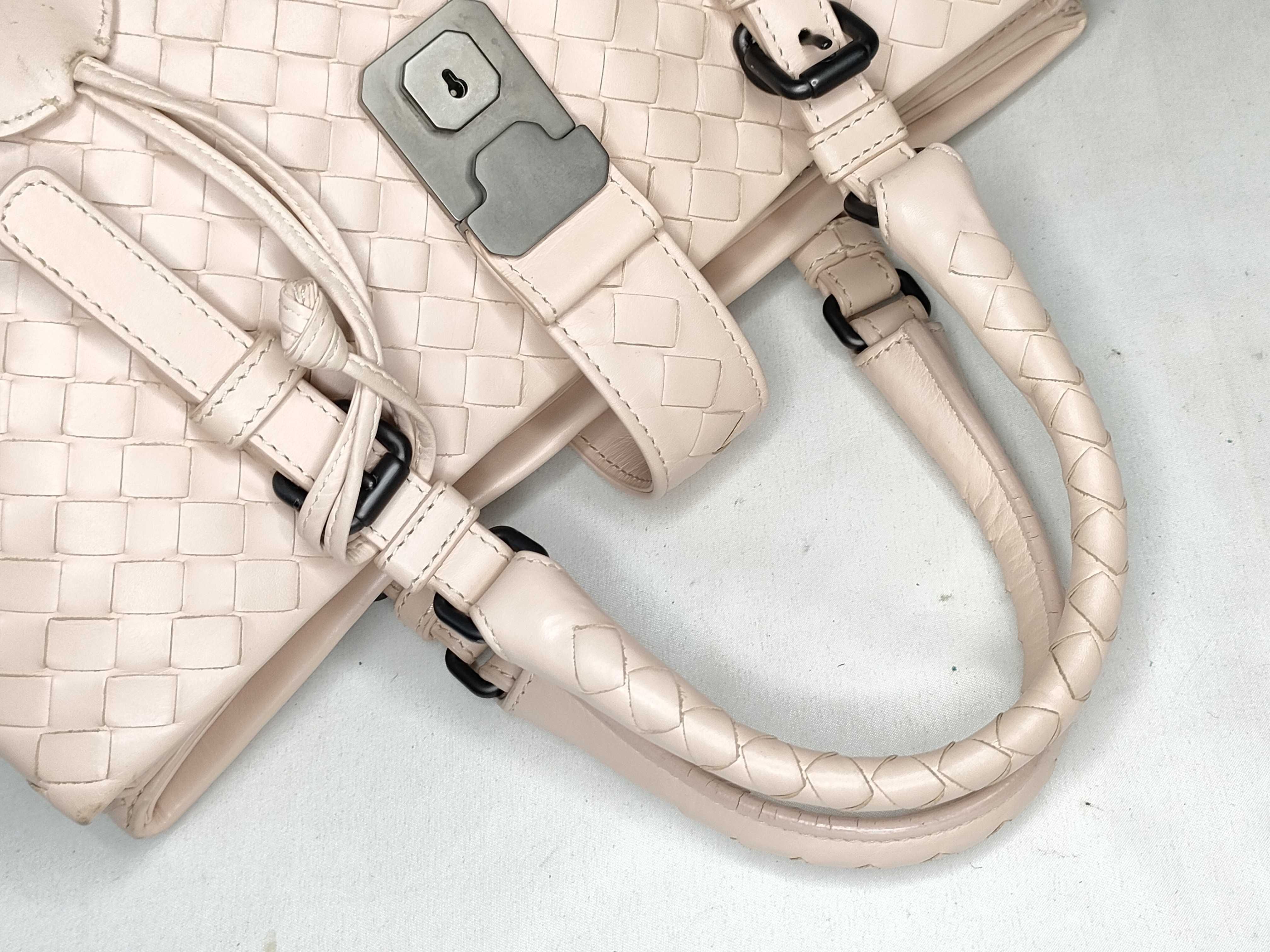 Intrecciato ID- Cow Skin Intrecciato Roma 2-Way Handbag Pink B05178771L Handbag — view 3