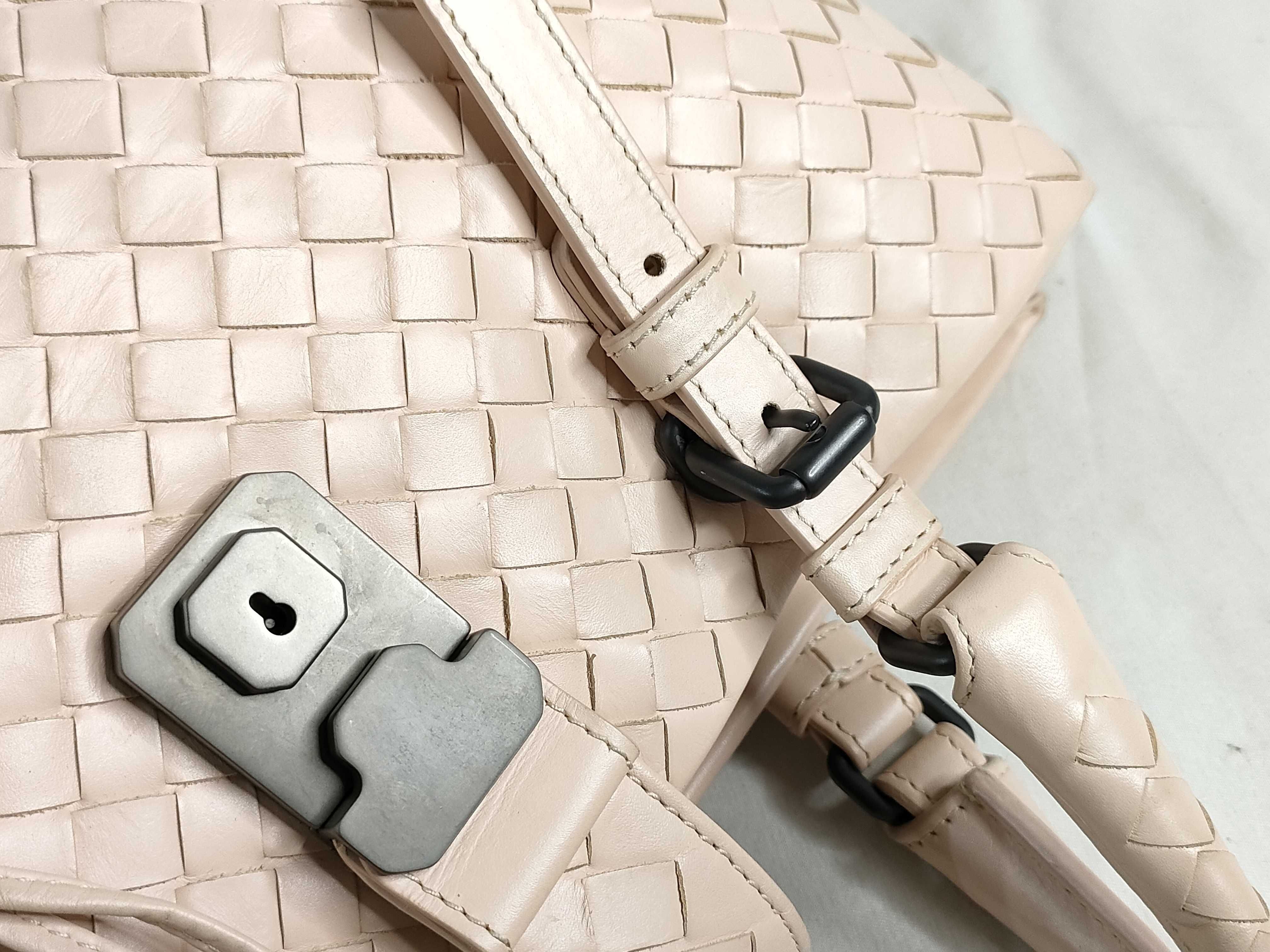 Intrecciato ID- Cow Skin Intrecciato Roma 2-Way Handbag Pink B05178771L Handbag — view 5