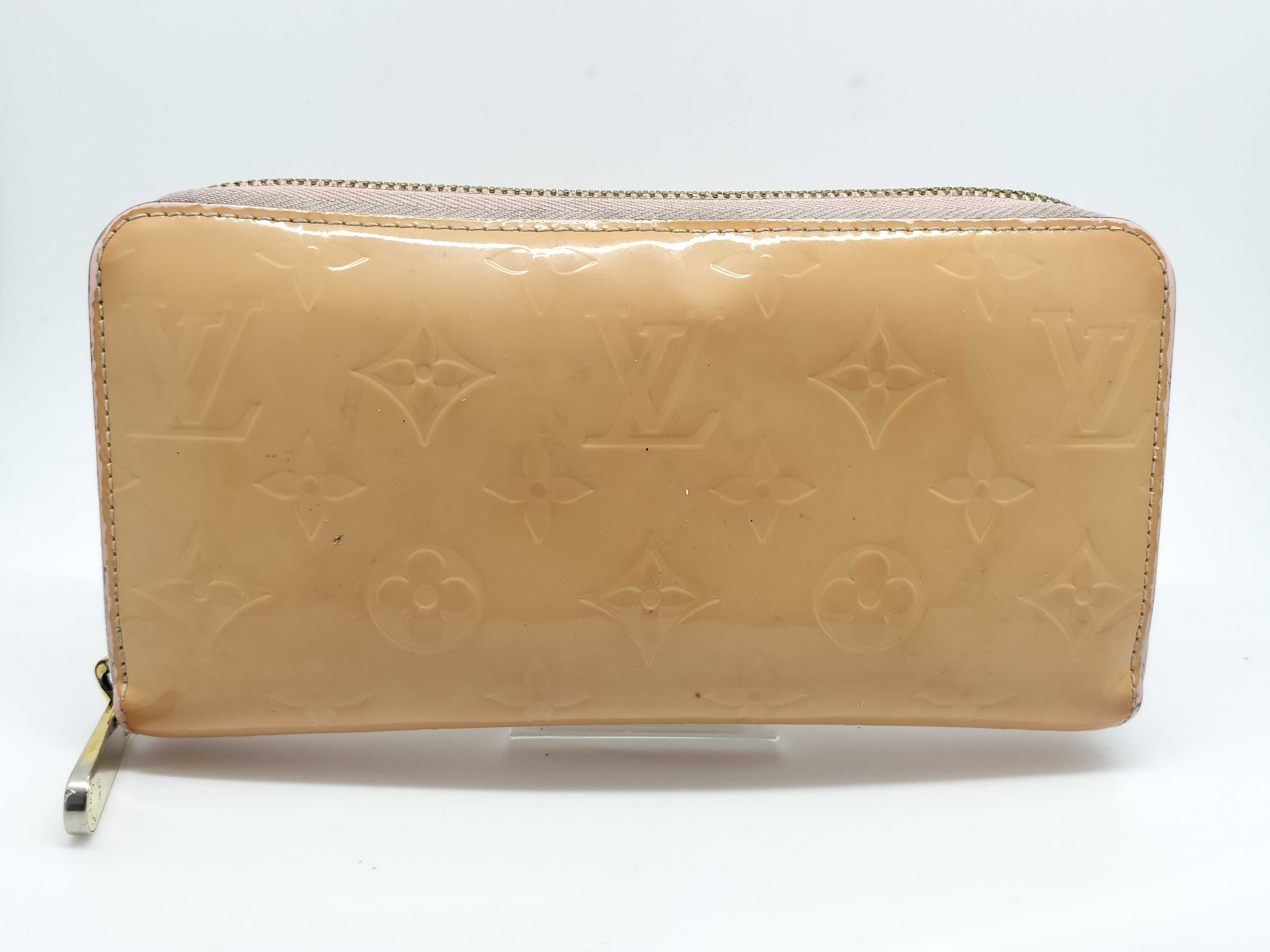 Vernis Zippy Wallet