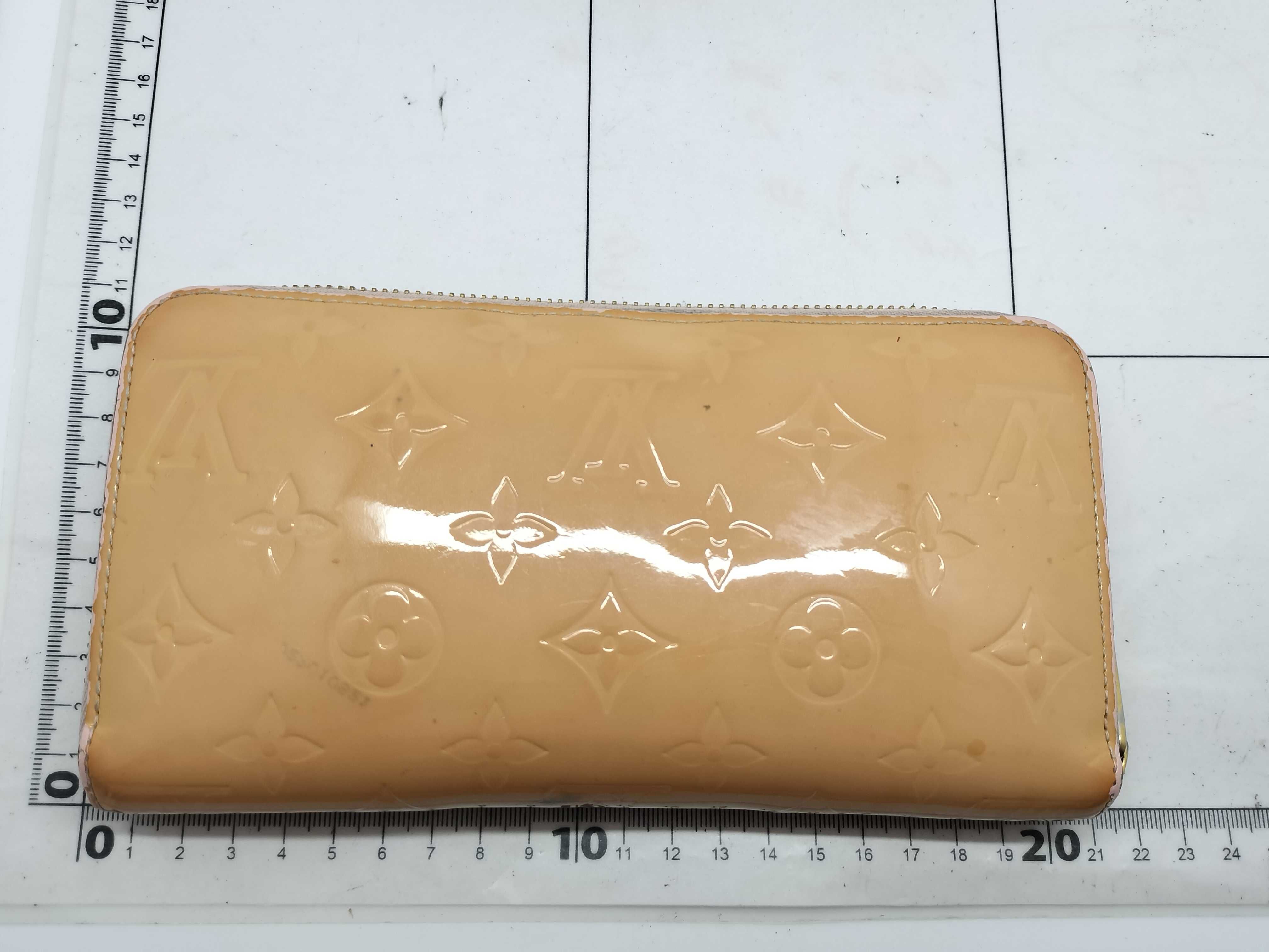 Vernis Zippy Wallet — view 2
