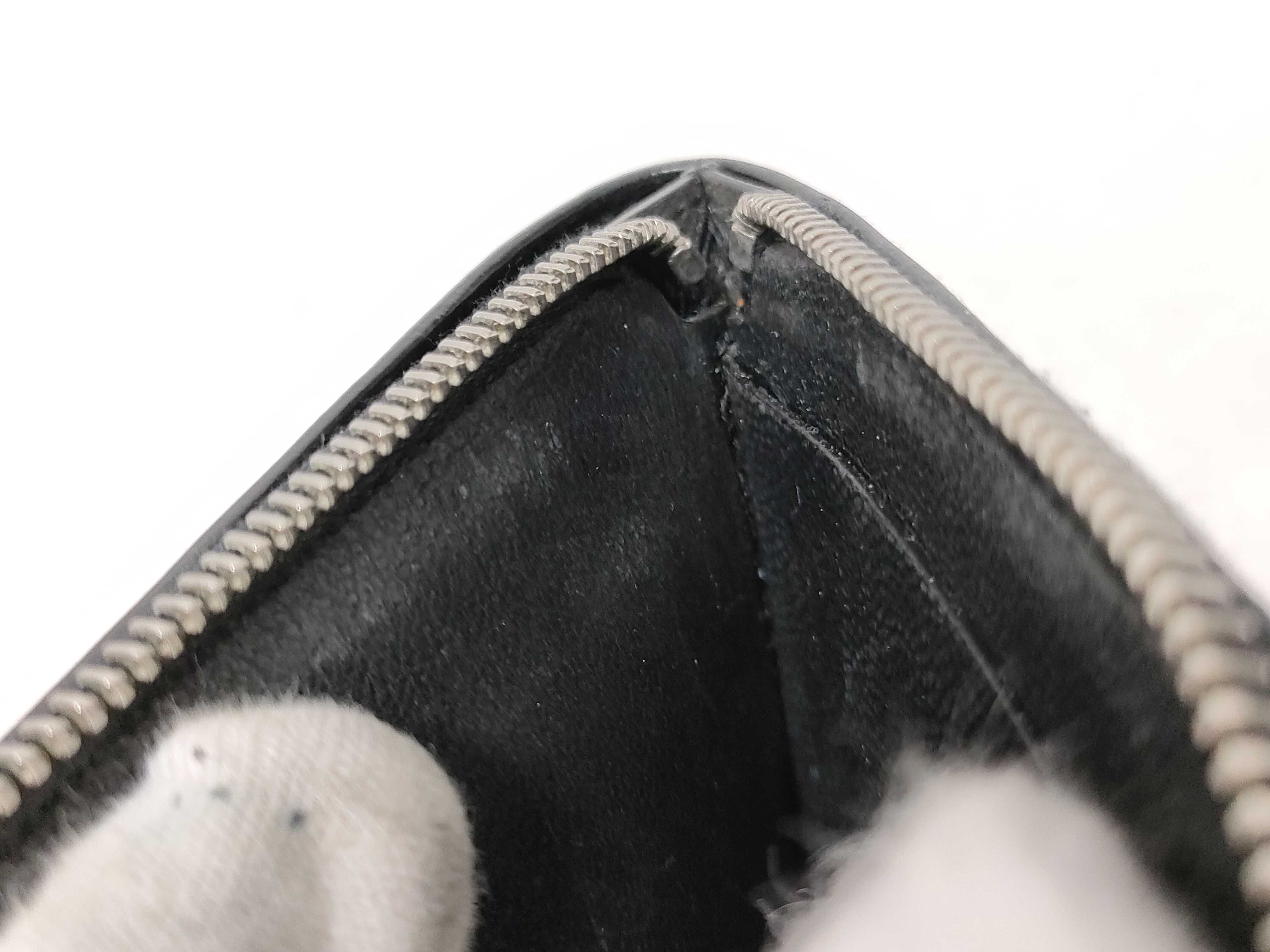 Bi-fold Wallet L-shaped Leather Wallet — view 9
