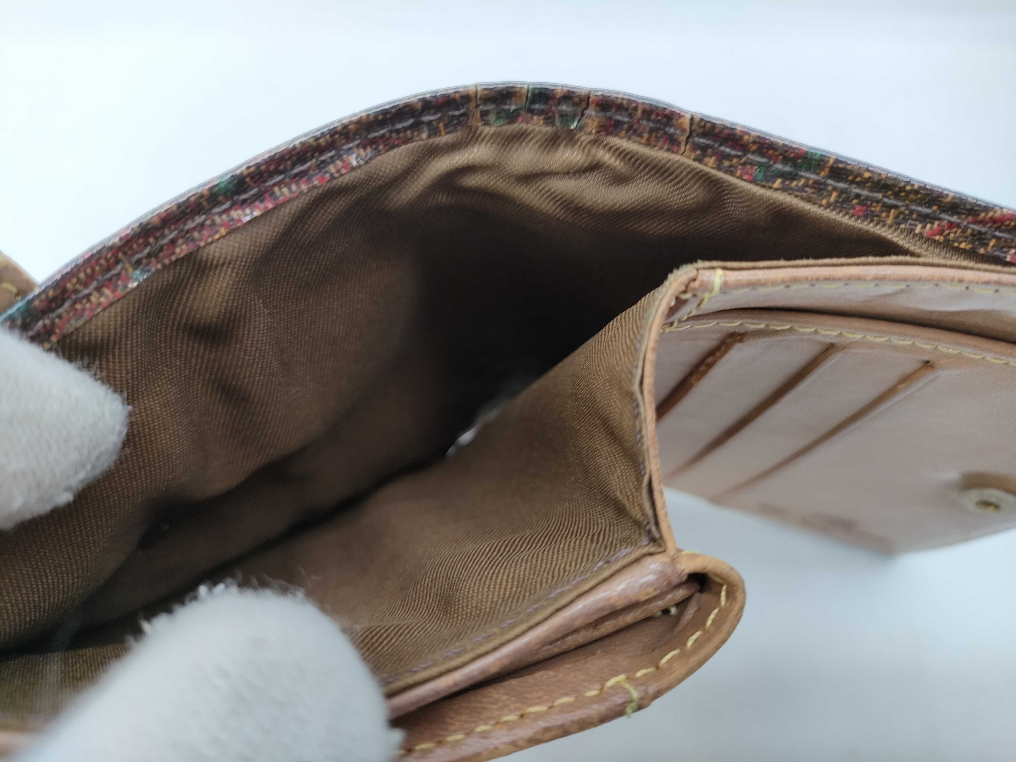 Etro/Louis Vuitton/Burberry Wallet and other accessories set — view 10