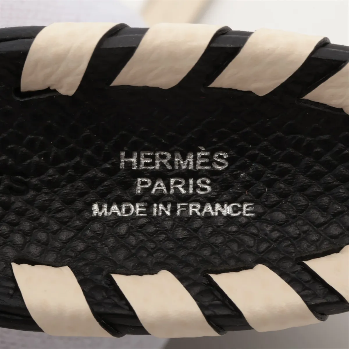 Cheval Tresse K stamp: 2025 Charm Veau Epsom Black x Nata Scratches — view 3
