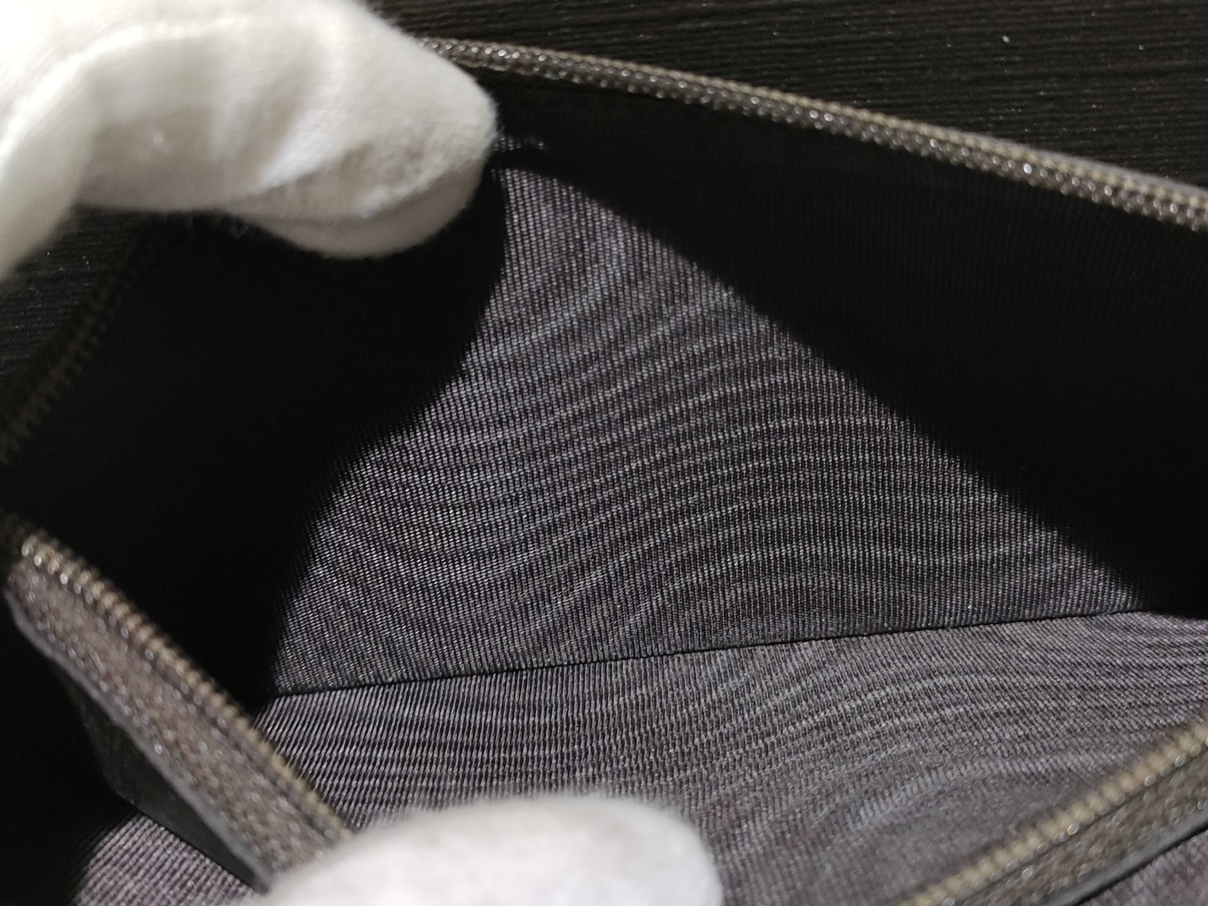 GG Supreme Gucci Wallet — view 11