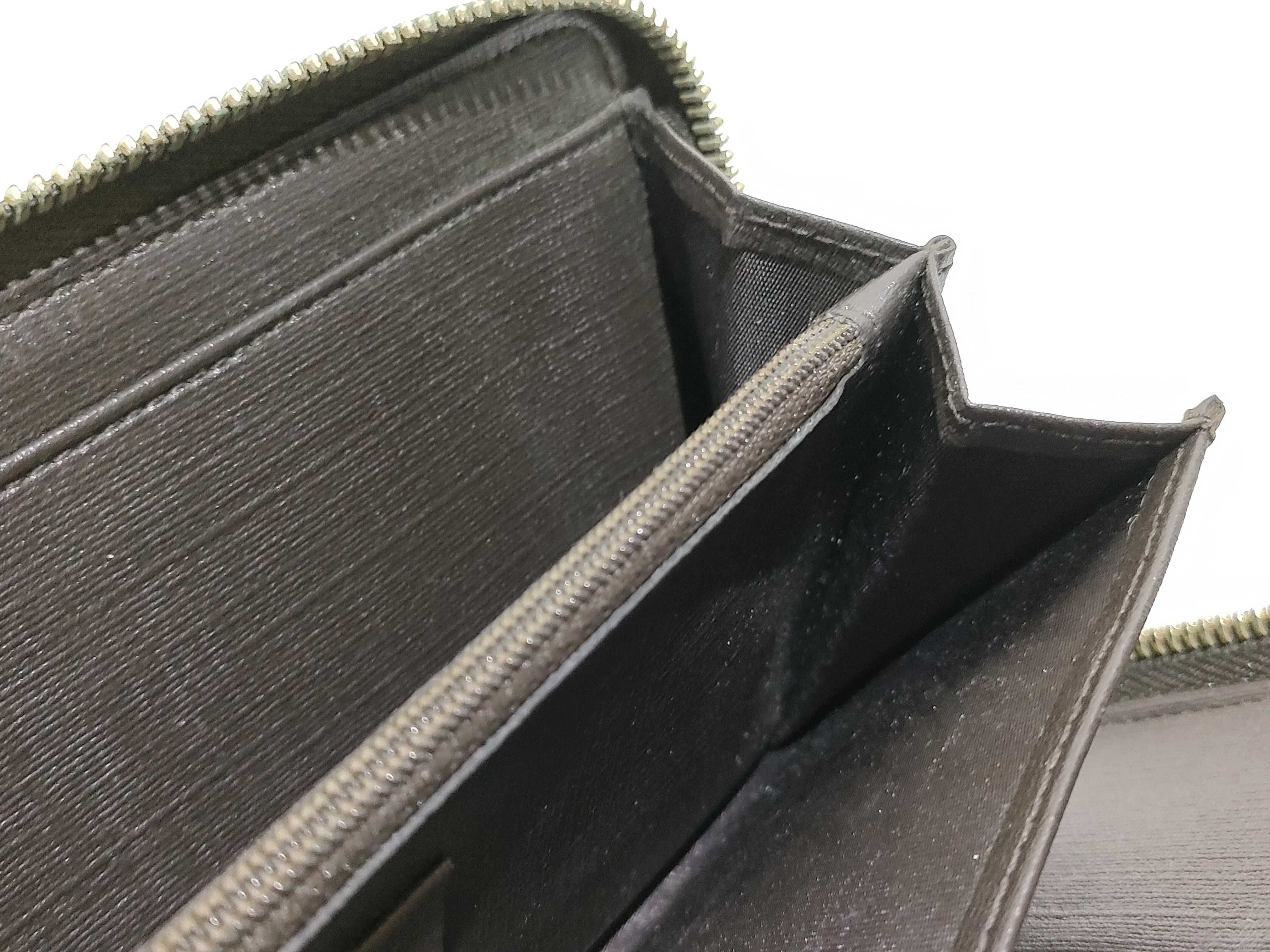 GG Supreme Gucci Wallet — view 10