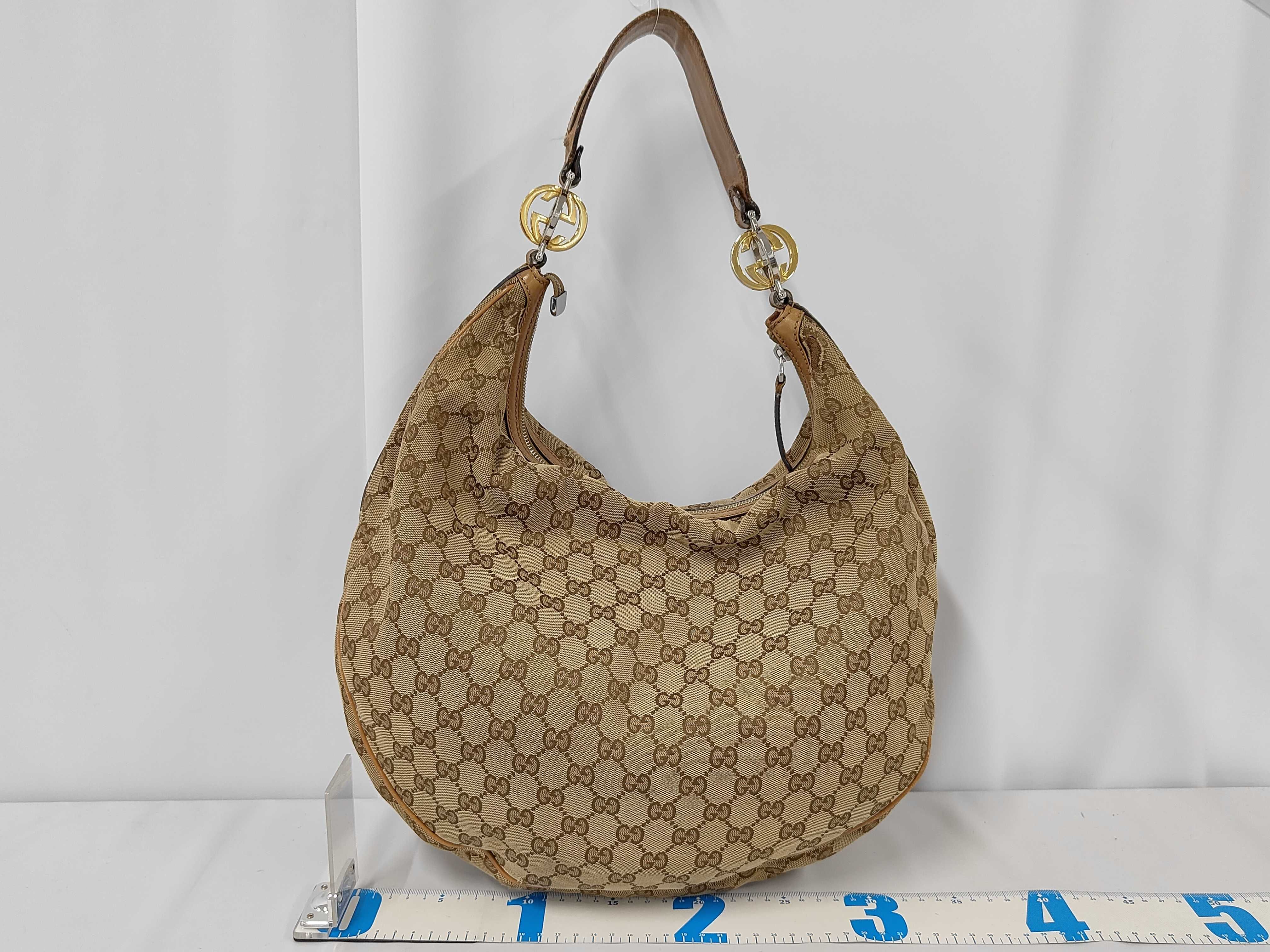 GG Canvas Shoulder Bag — view 2