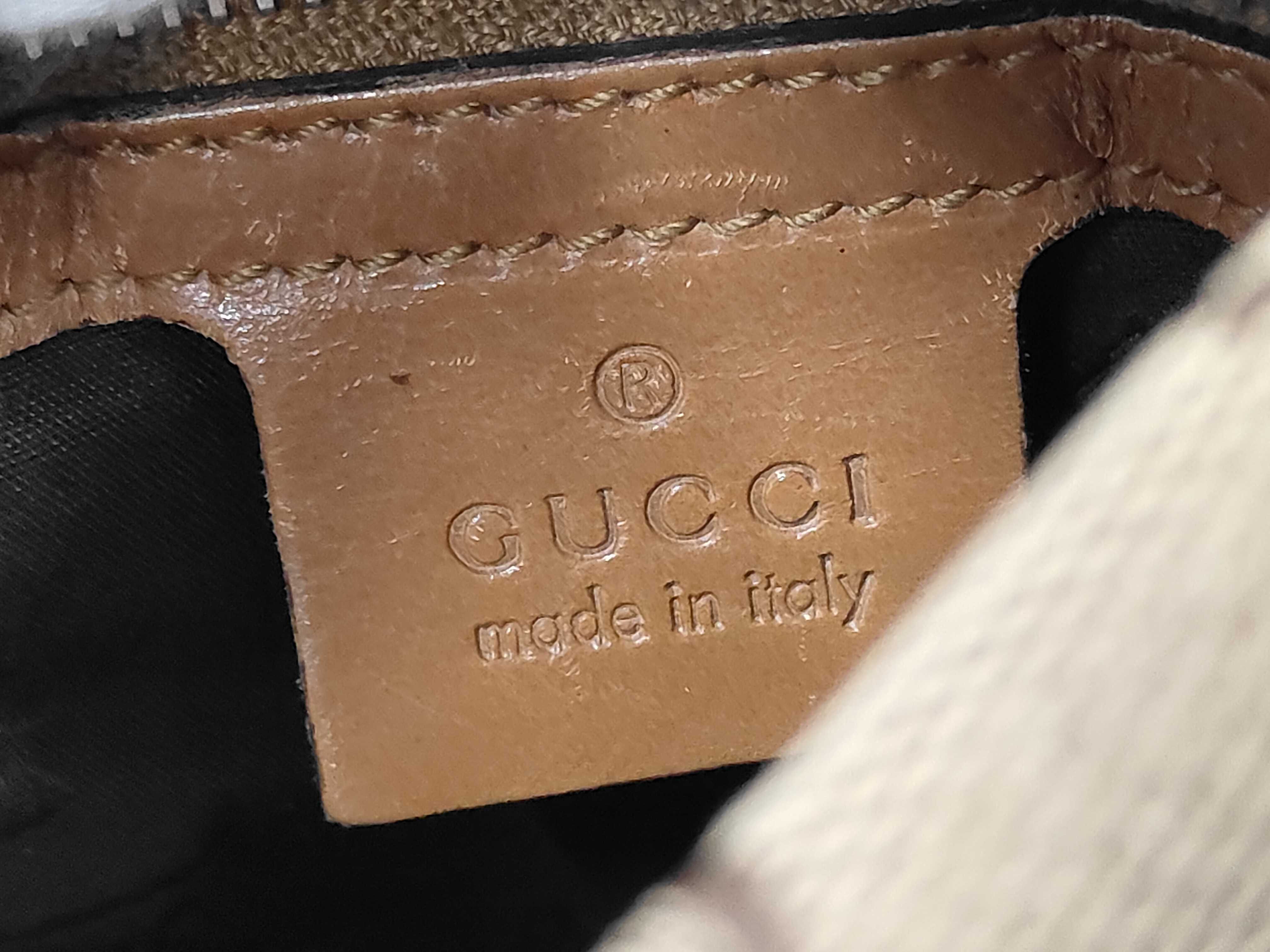 GG Canvas Shoulder Bag — view 10