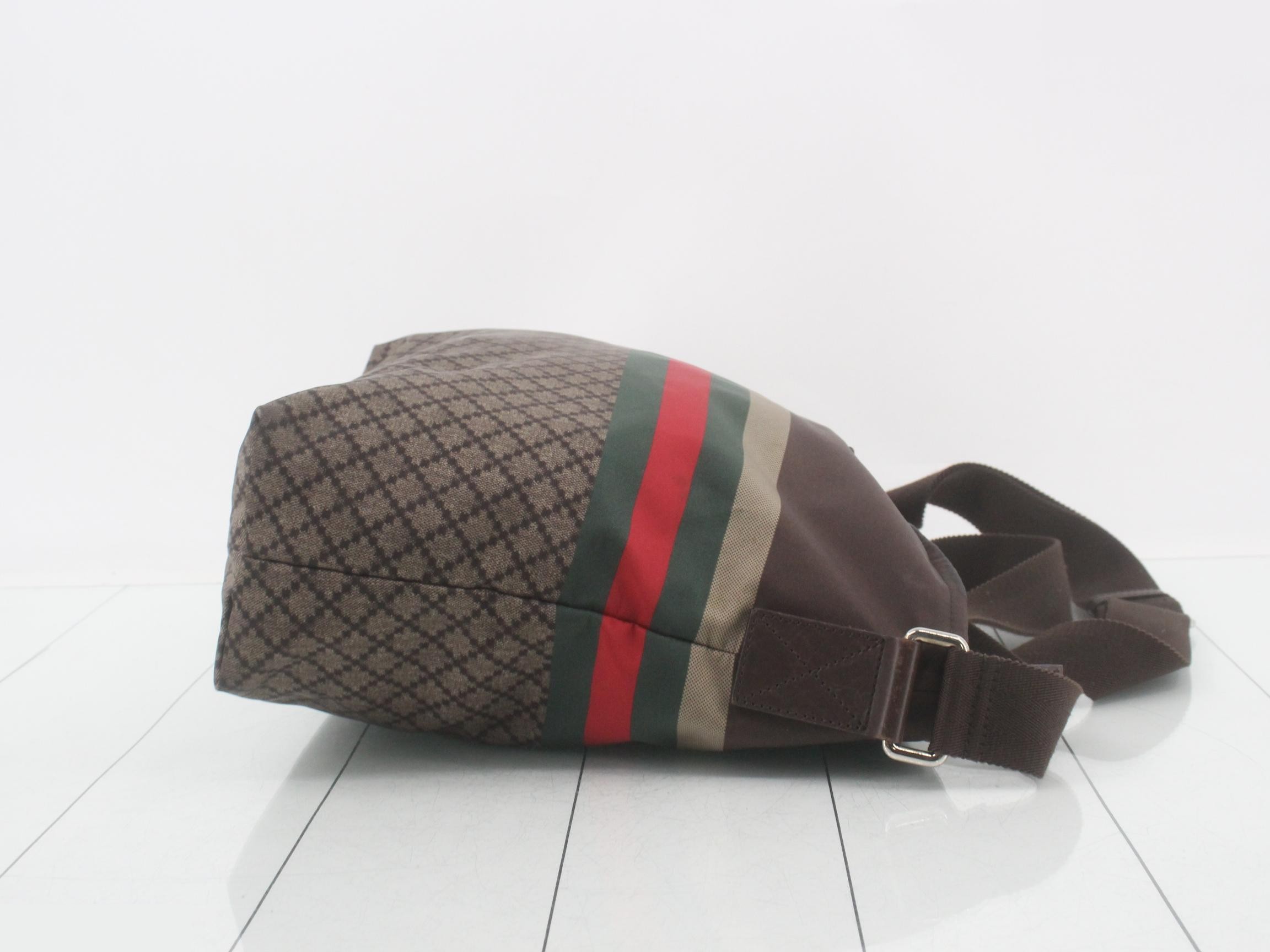 Sherry Line Nylon Shoulder Bag 270410 — view 3