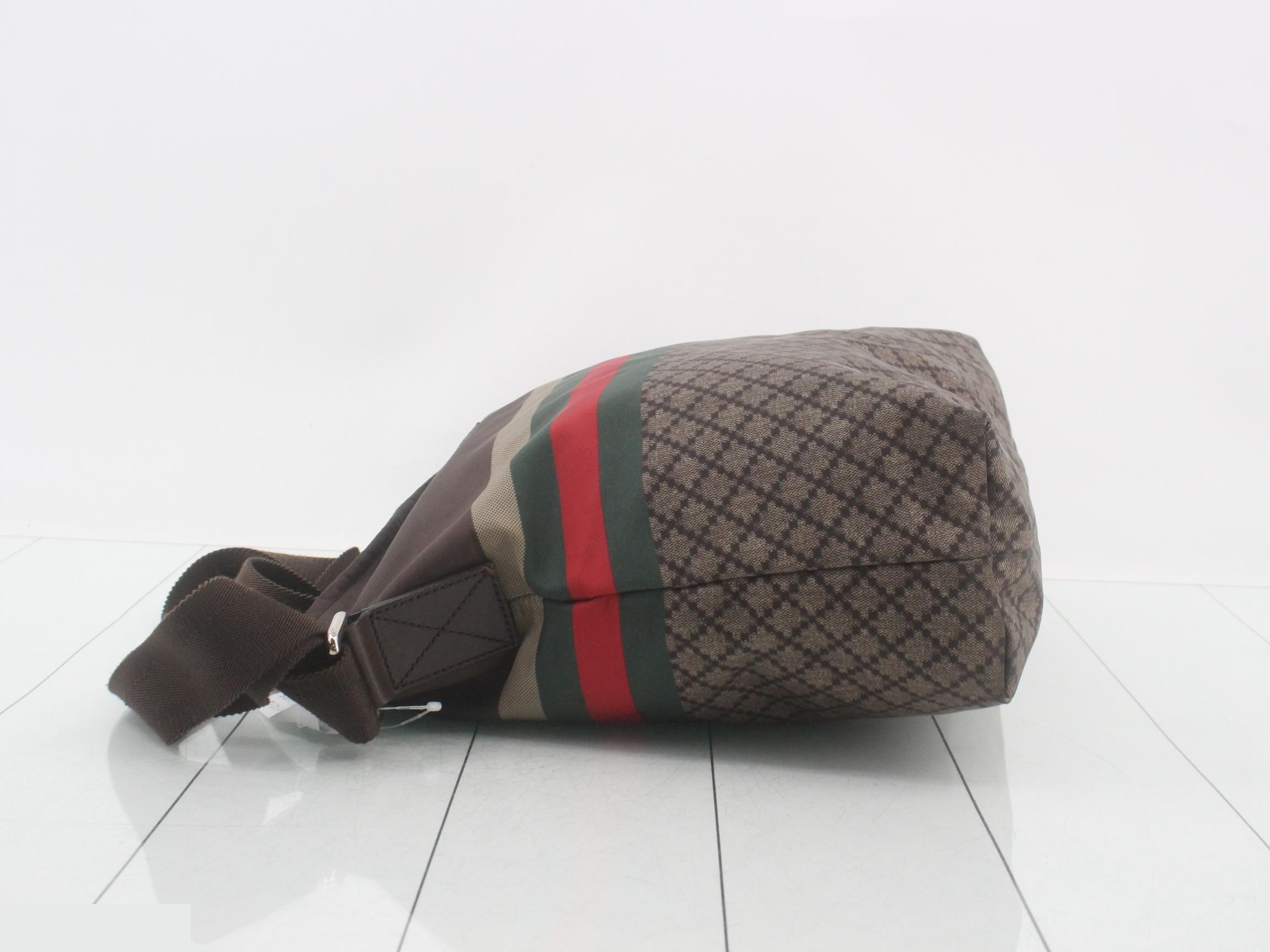 Sherry Line Nylon Shoulder Bag 270410 — view 4