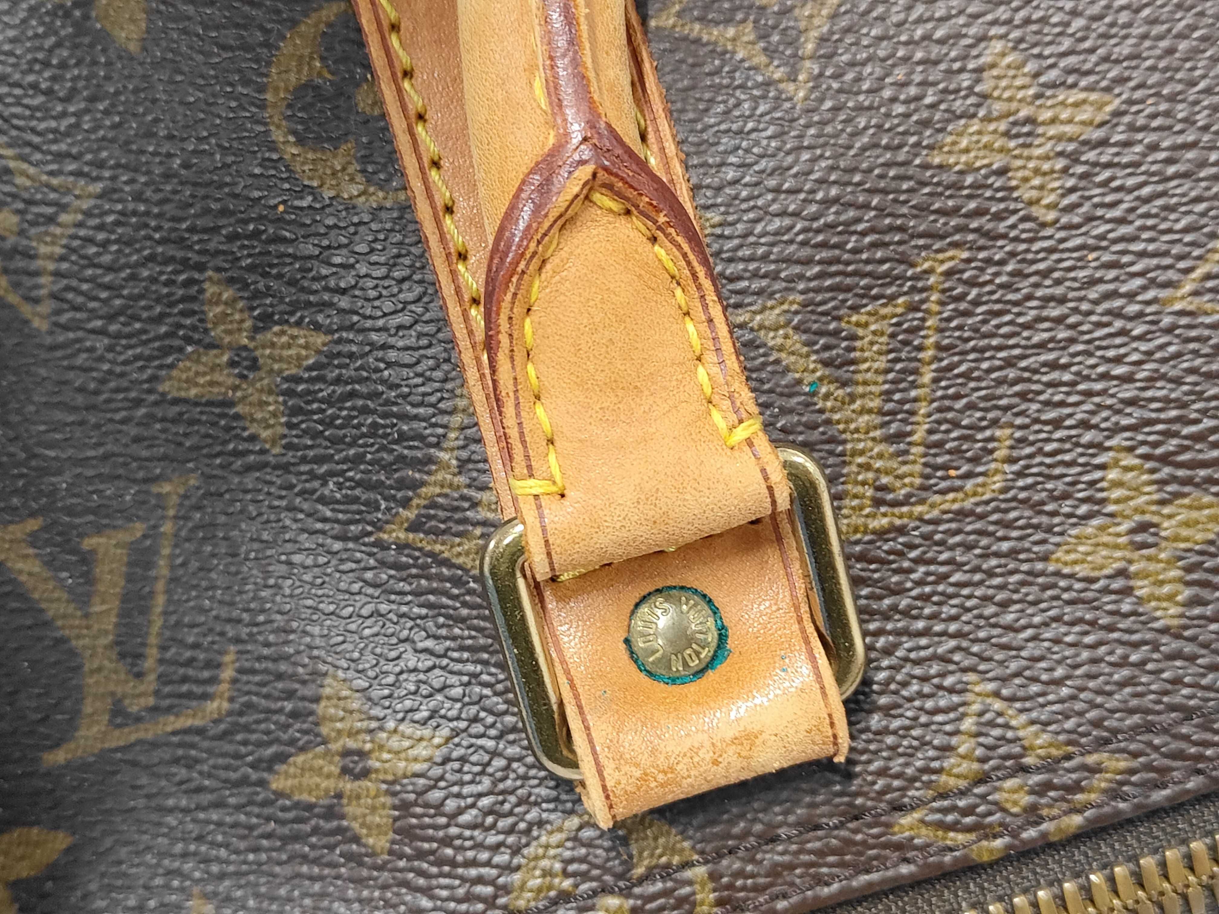 LV bag — view 7