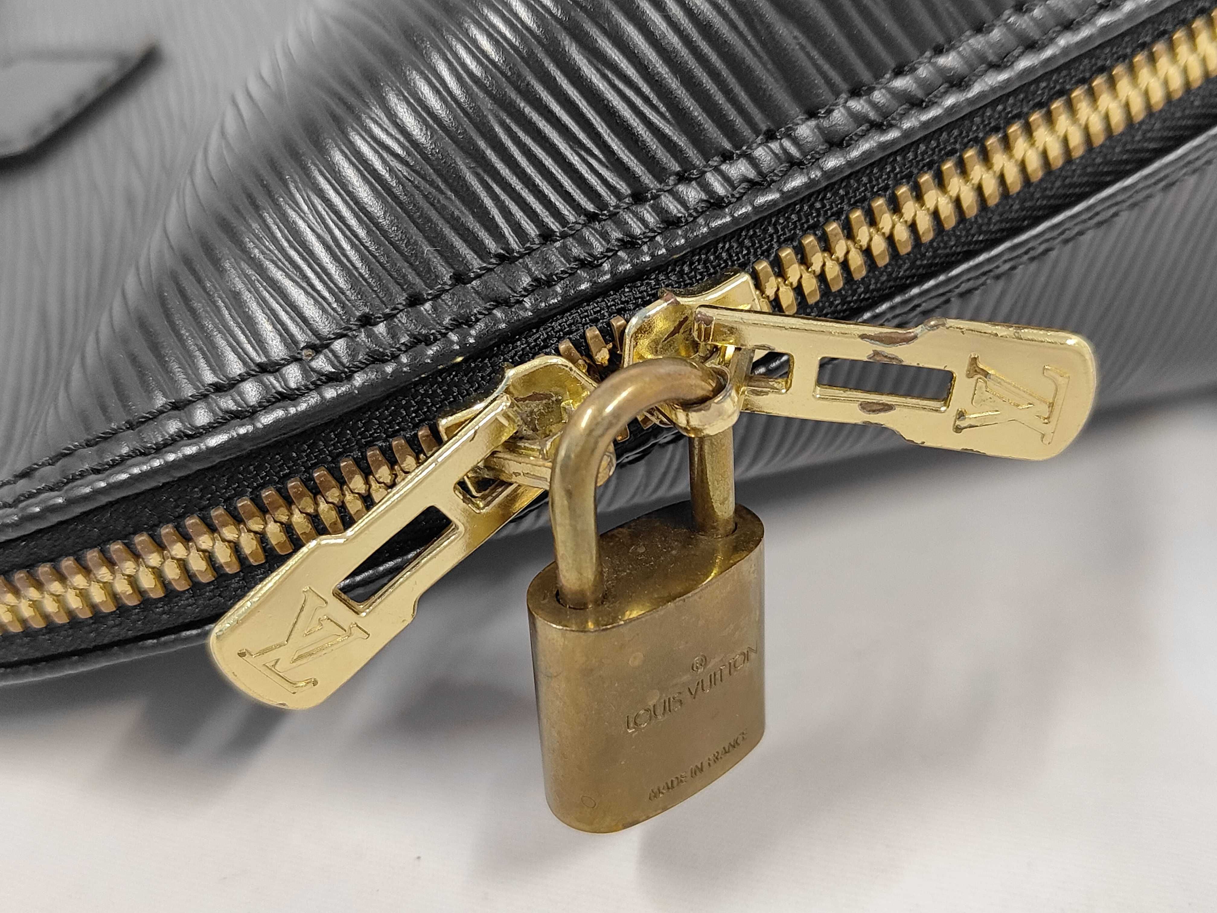 Epi LV Epi BK Alma Handbag — view 8