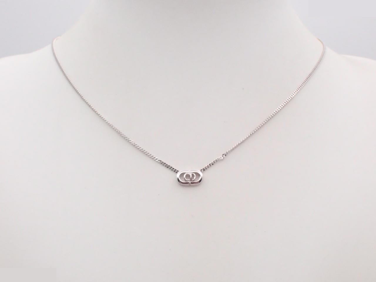 Other lines: Precious metals, necklaces, pendants, chain approximately 44cm — view 3