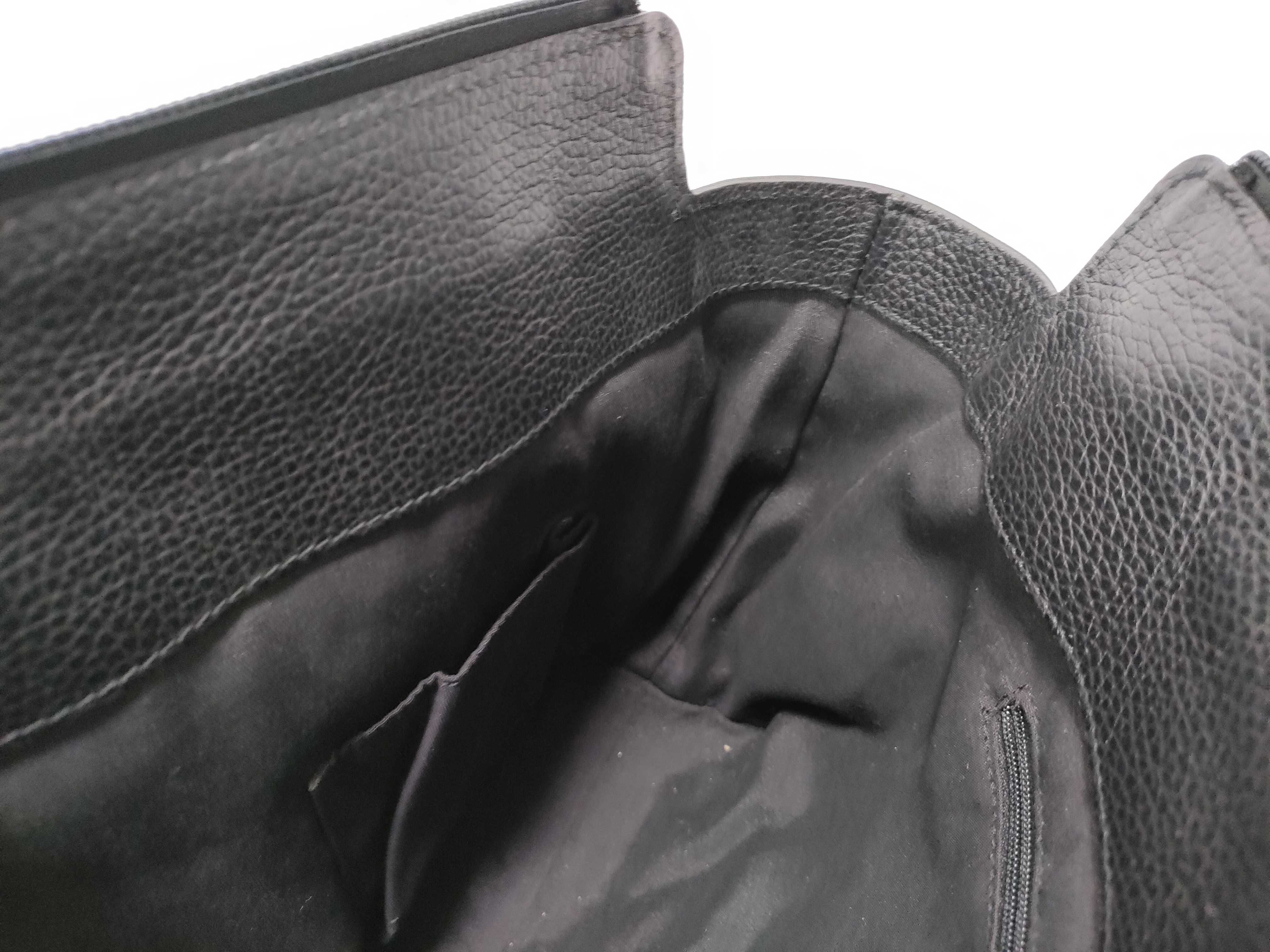 Black Leather D-Buckle Single-Shoulder Bag (Handbag) — view 12