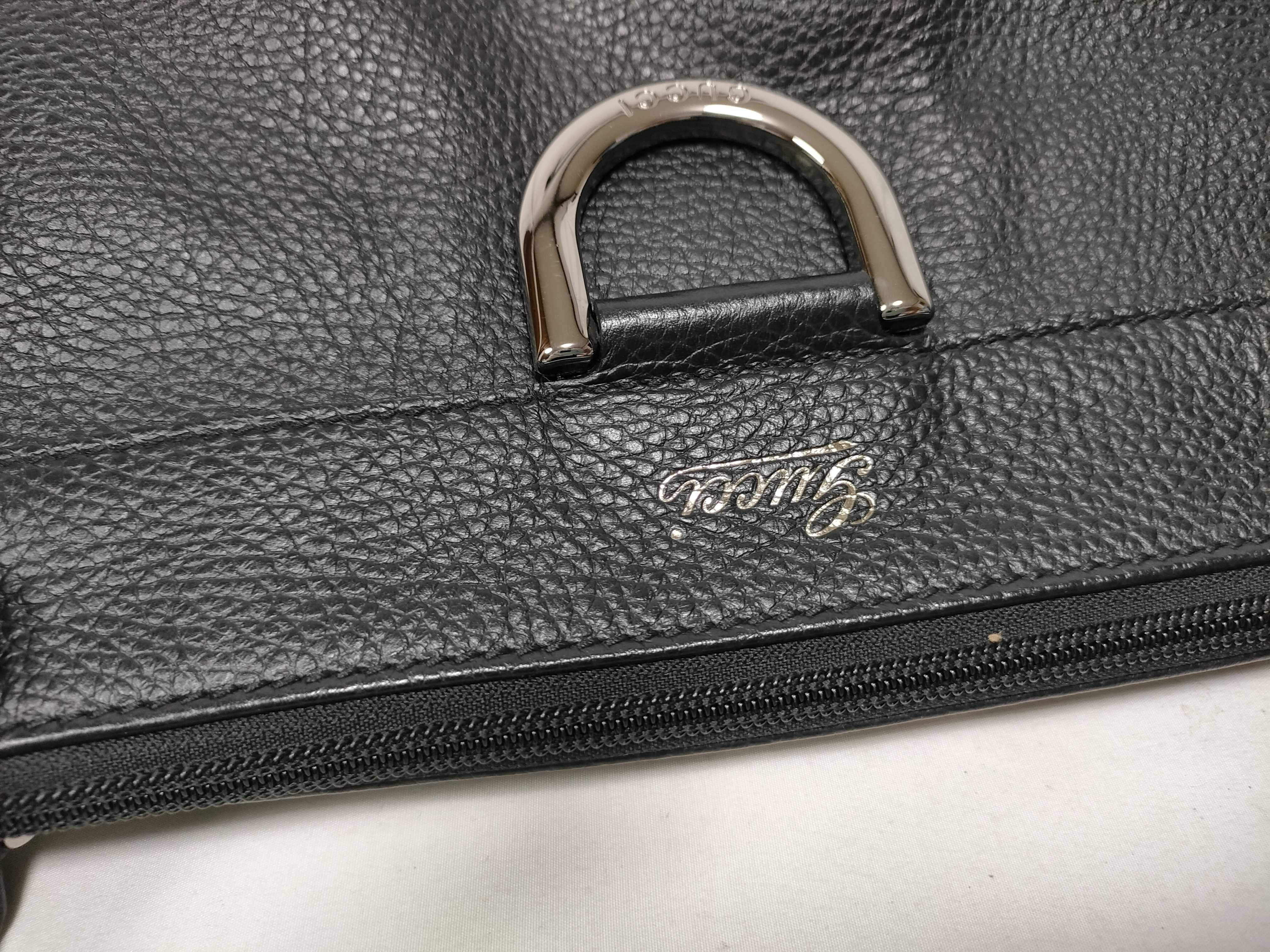Black Leather D-Buckle Single-Shoulder Bag (Handbag) — view 8