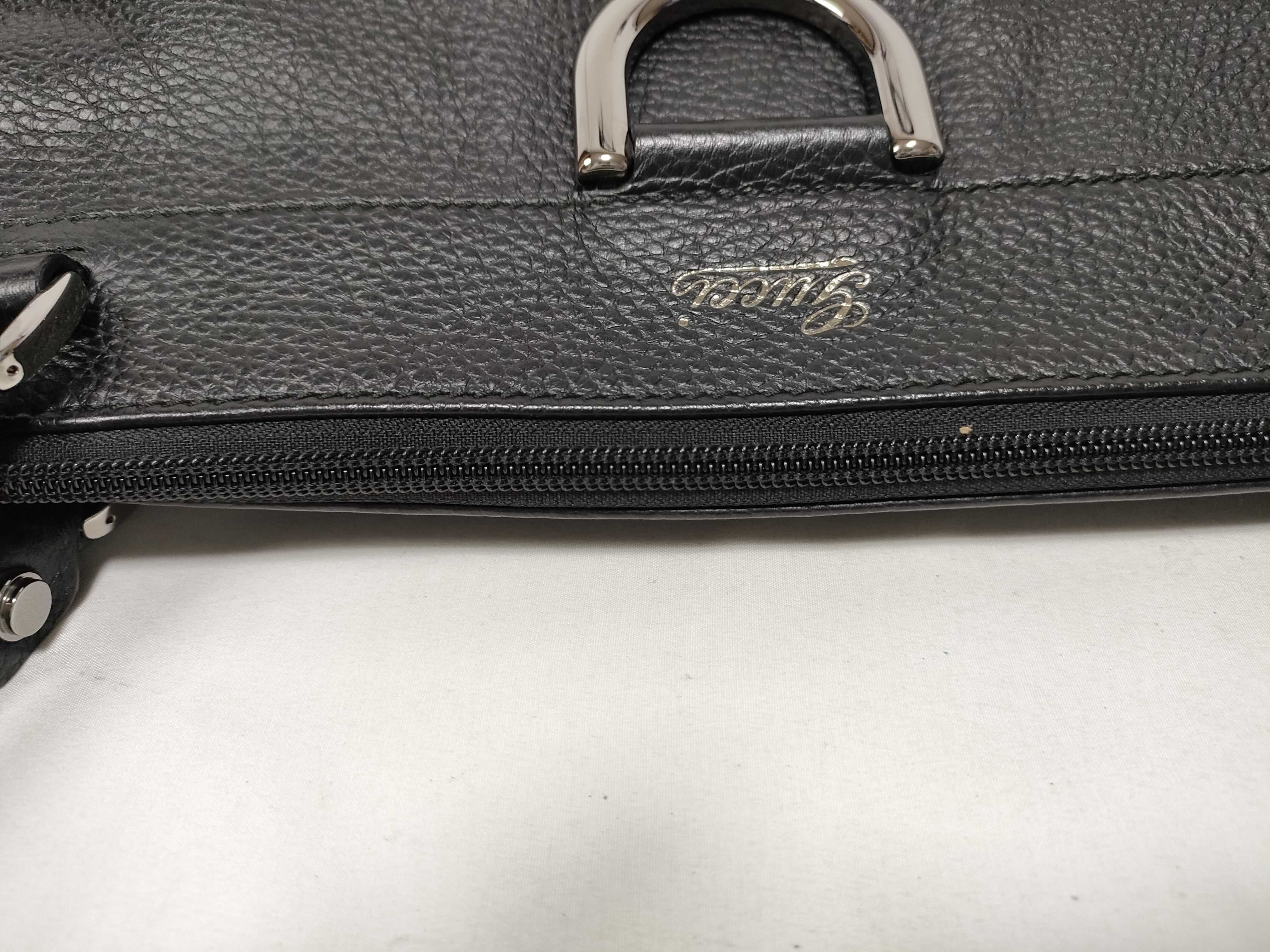Black Leather D-Buckle Single-Shoulder Bag (Handbag) — view 10