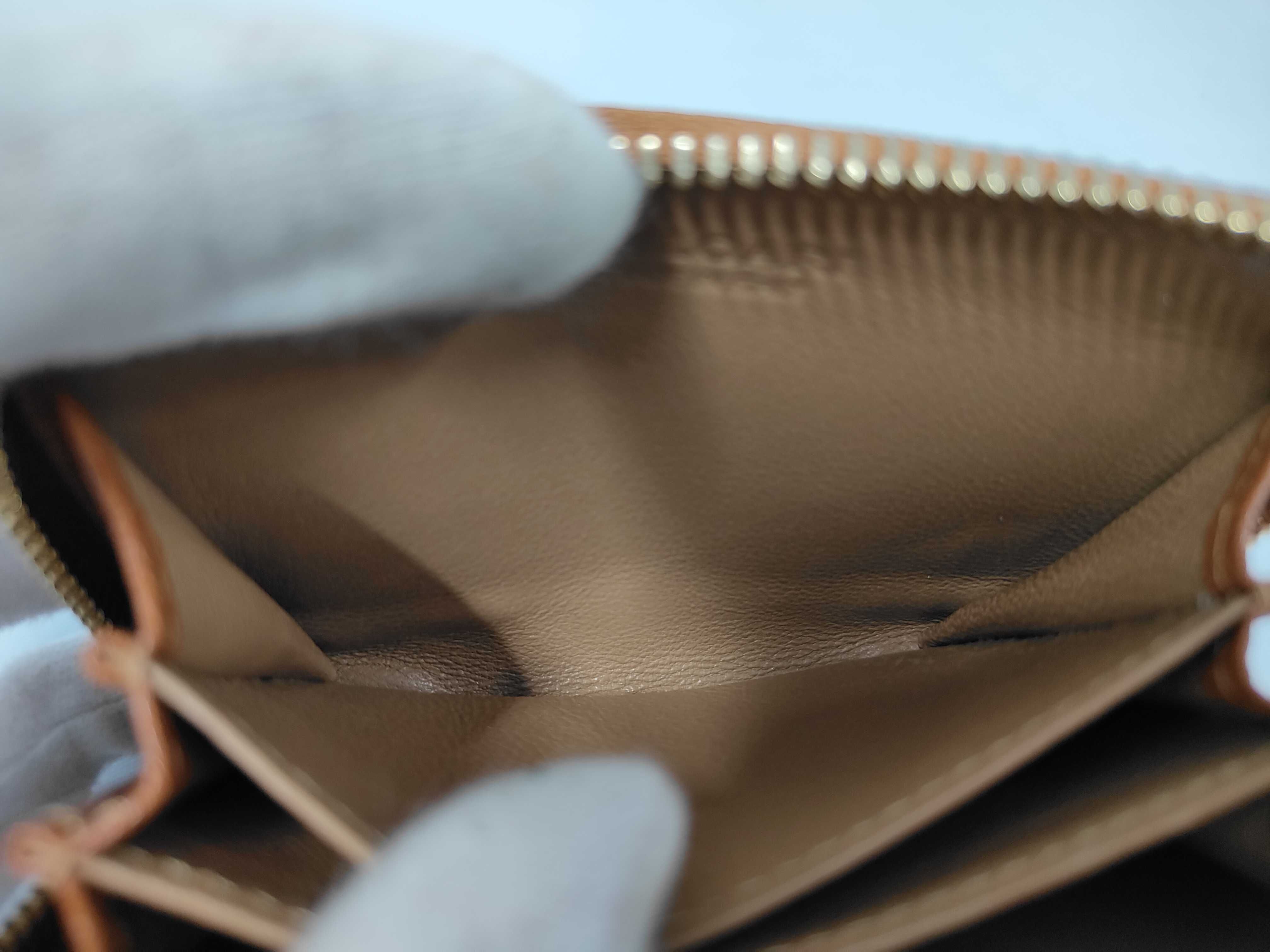 Coin Case — view 7