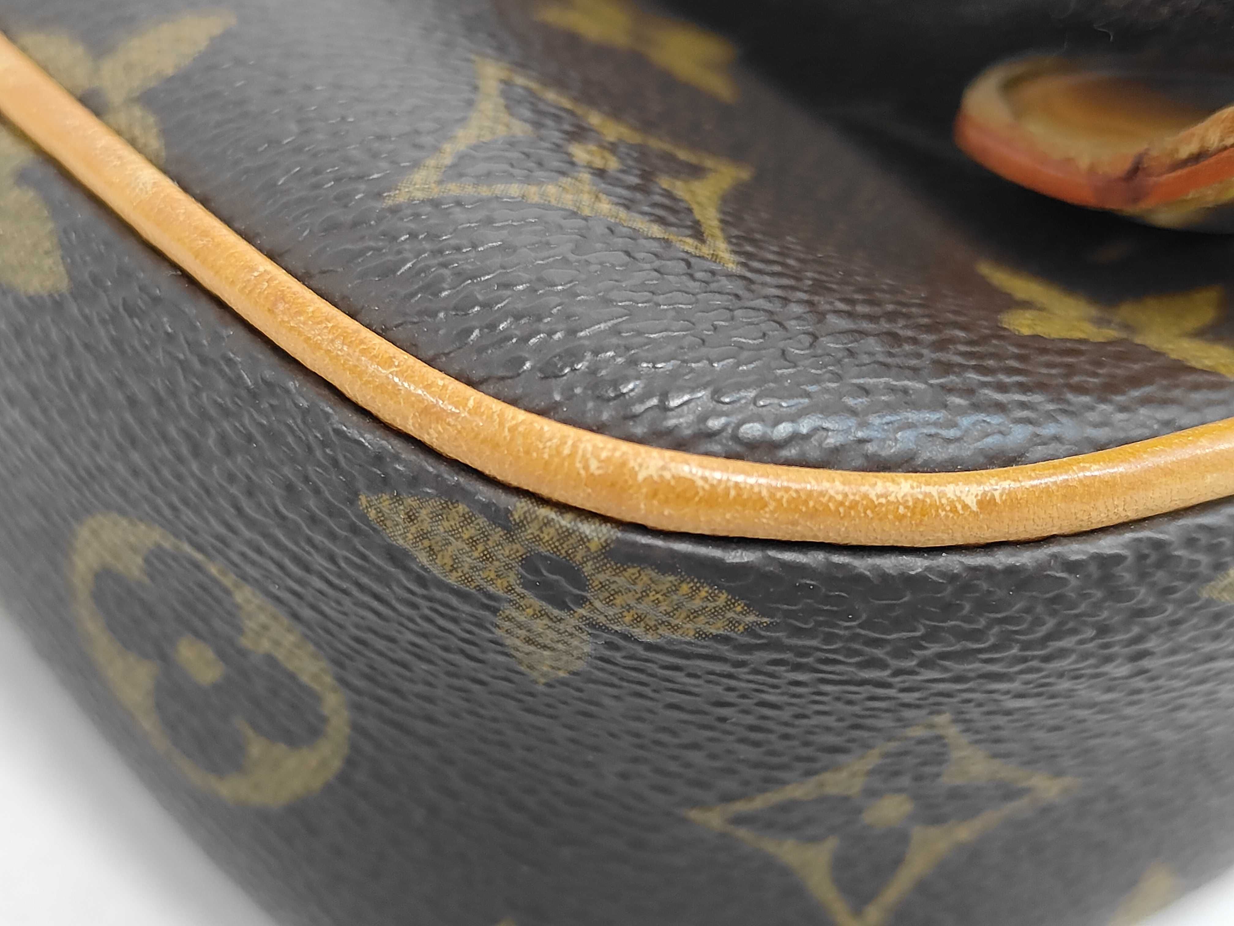Monogram Pochette Gange CA0020 Shoulder Bag — view 3