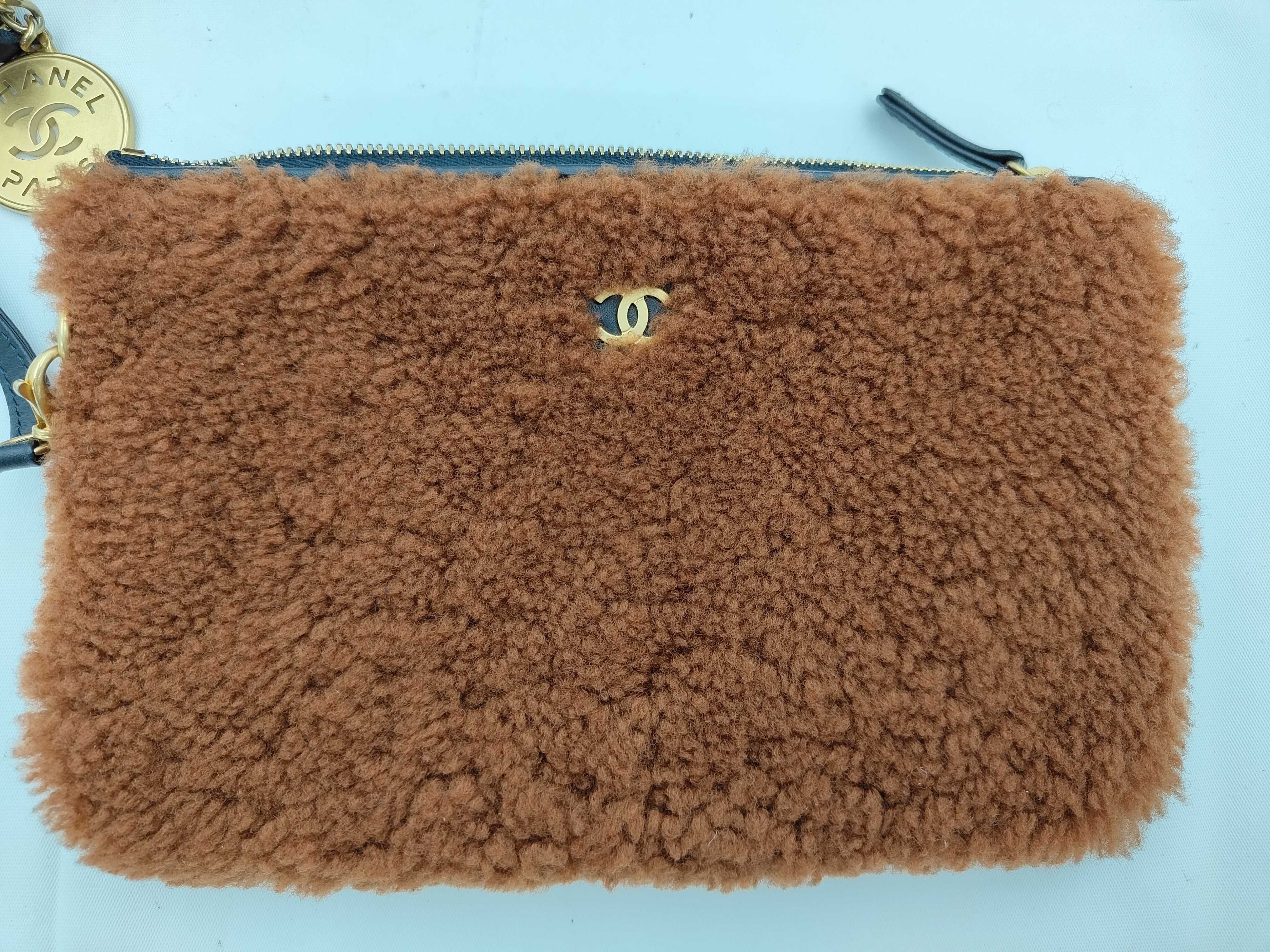 22 Matelassé Chain Bag with Fur, Black Shoulder Bag — view 12