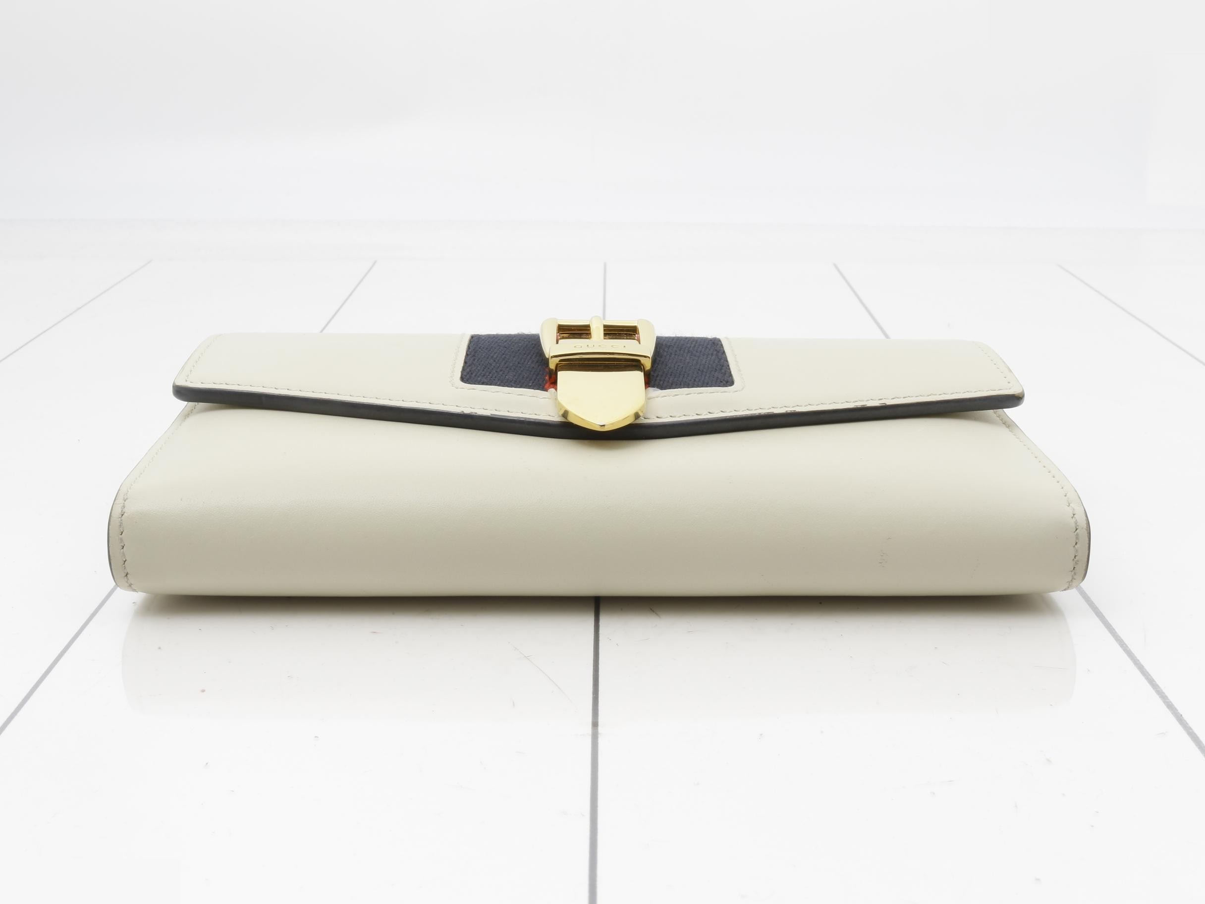 Bi-fold long wallet — view 3