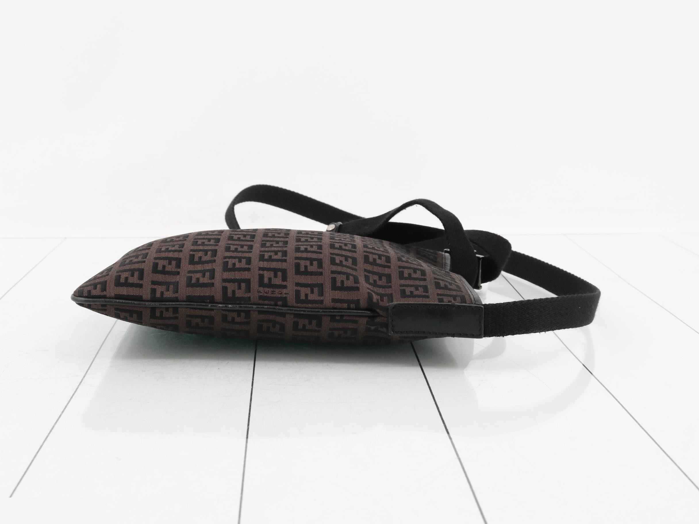 Zucchino Shoulder Bag — view 3