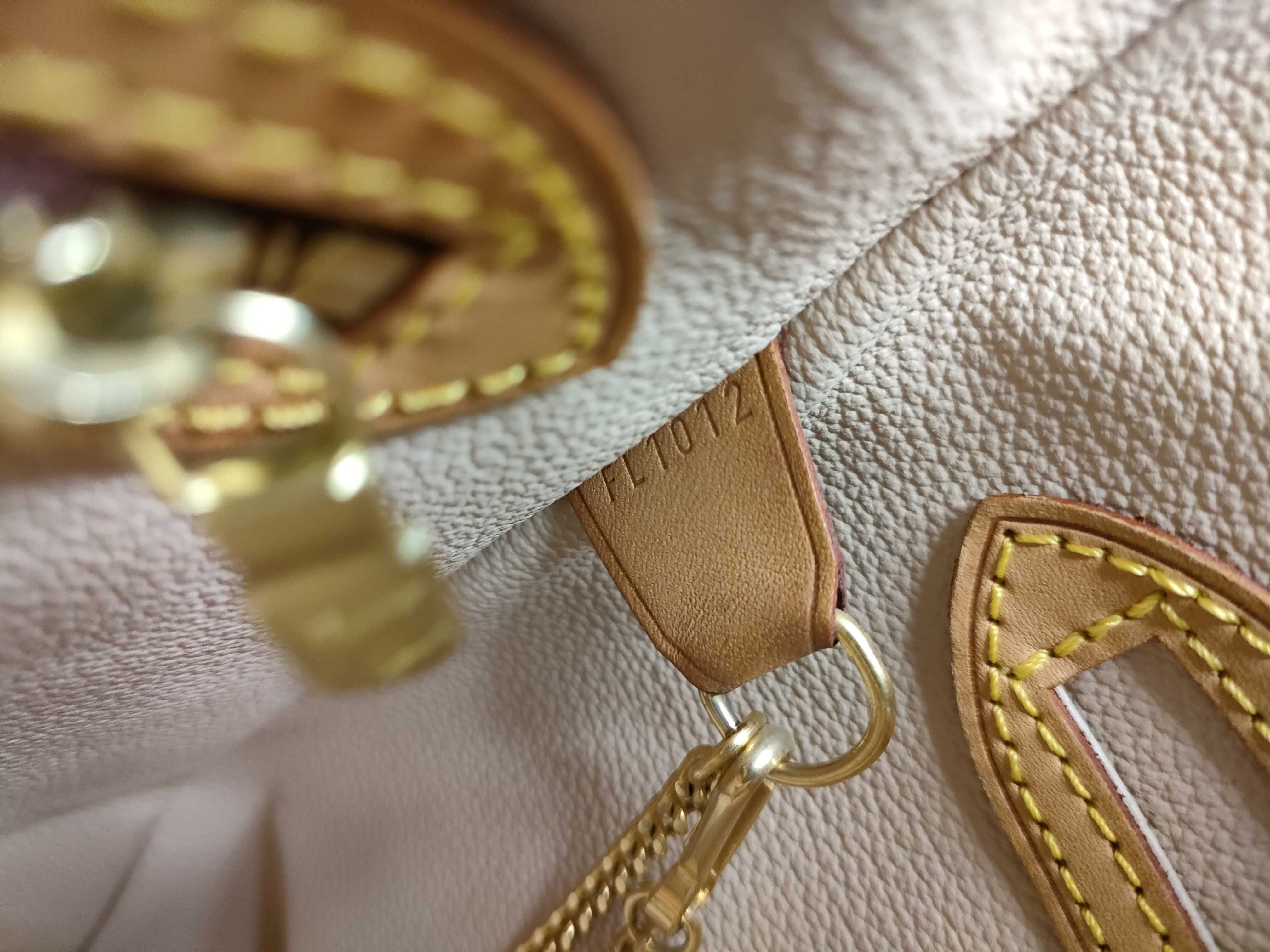 Monogram LV Monogram Bucket PM Tote Bag — view 15