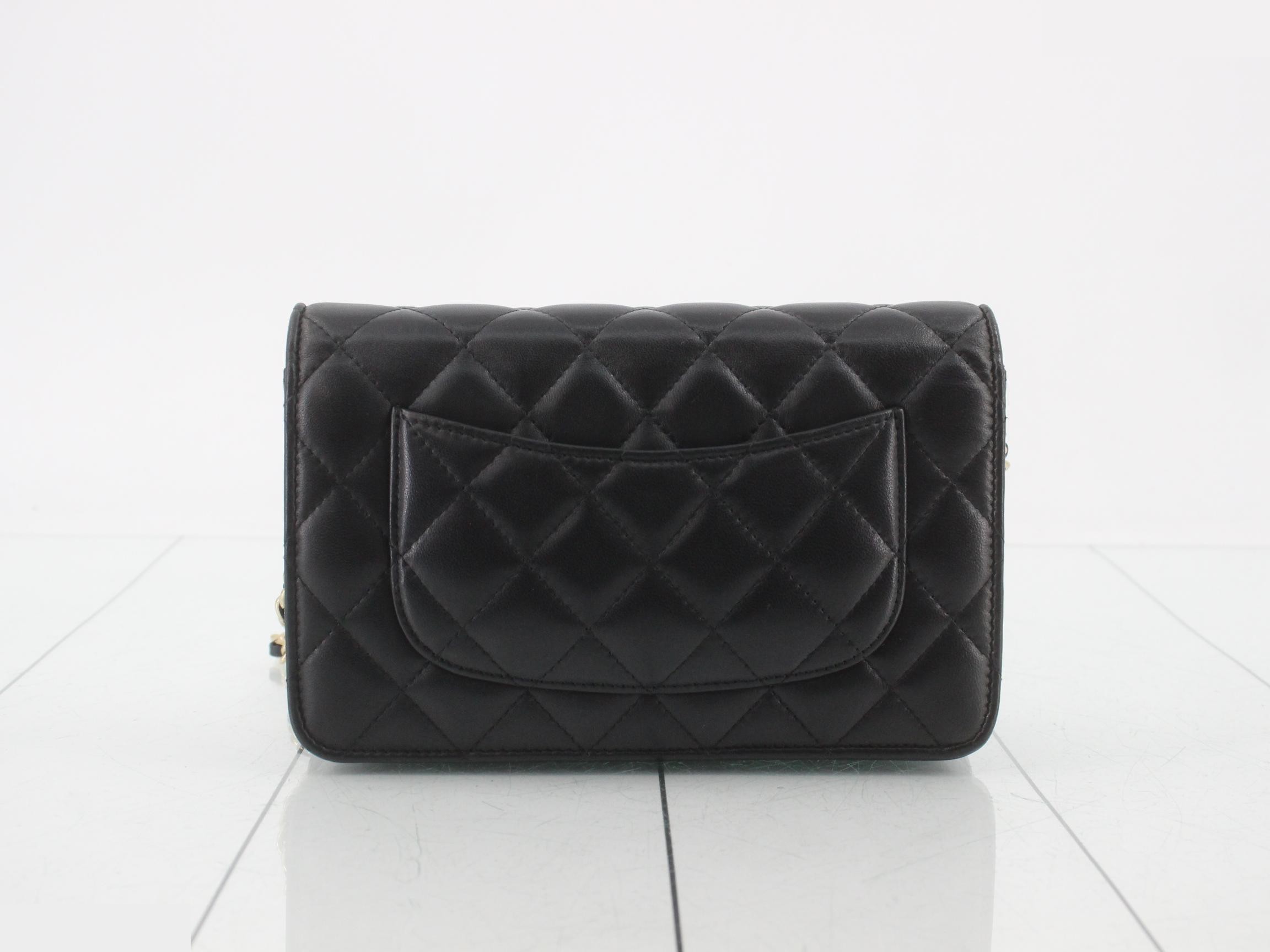 Matelassé Chain Shoulder Bag, Black — view 2