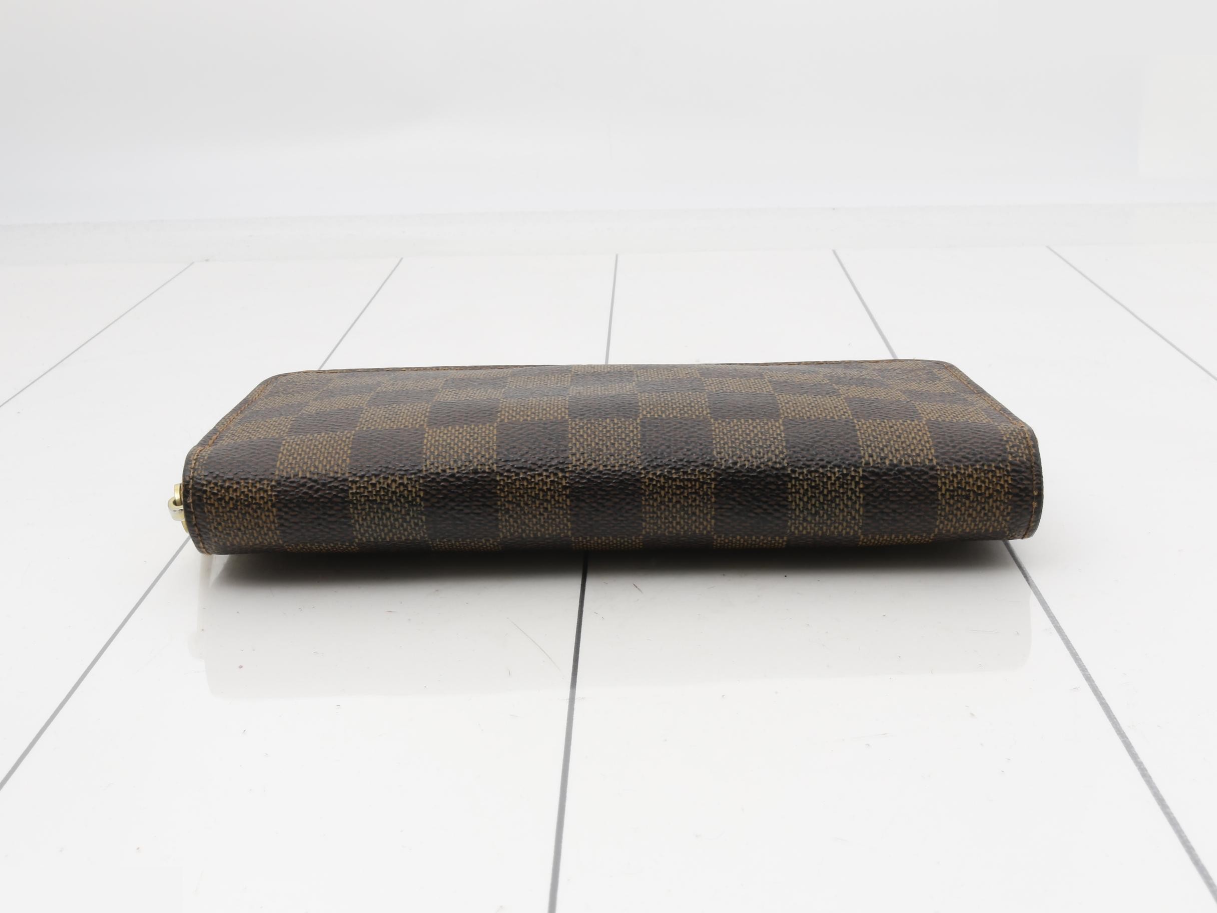 Damier Round Zipper Zippy Wallet N60015 — view 3