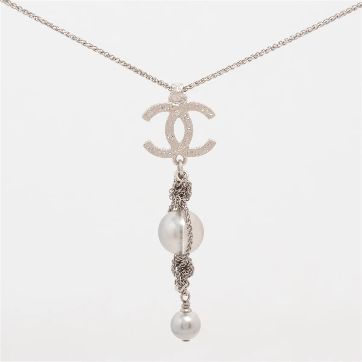 Coco Mark A18A Necklace, GP x Rhinestone x Faux Pearl, Silver. Shows — view 2