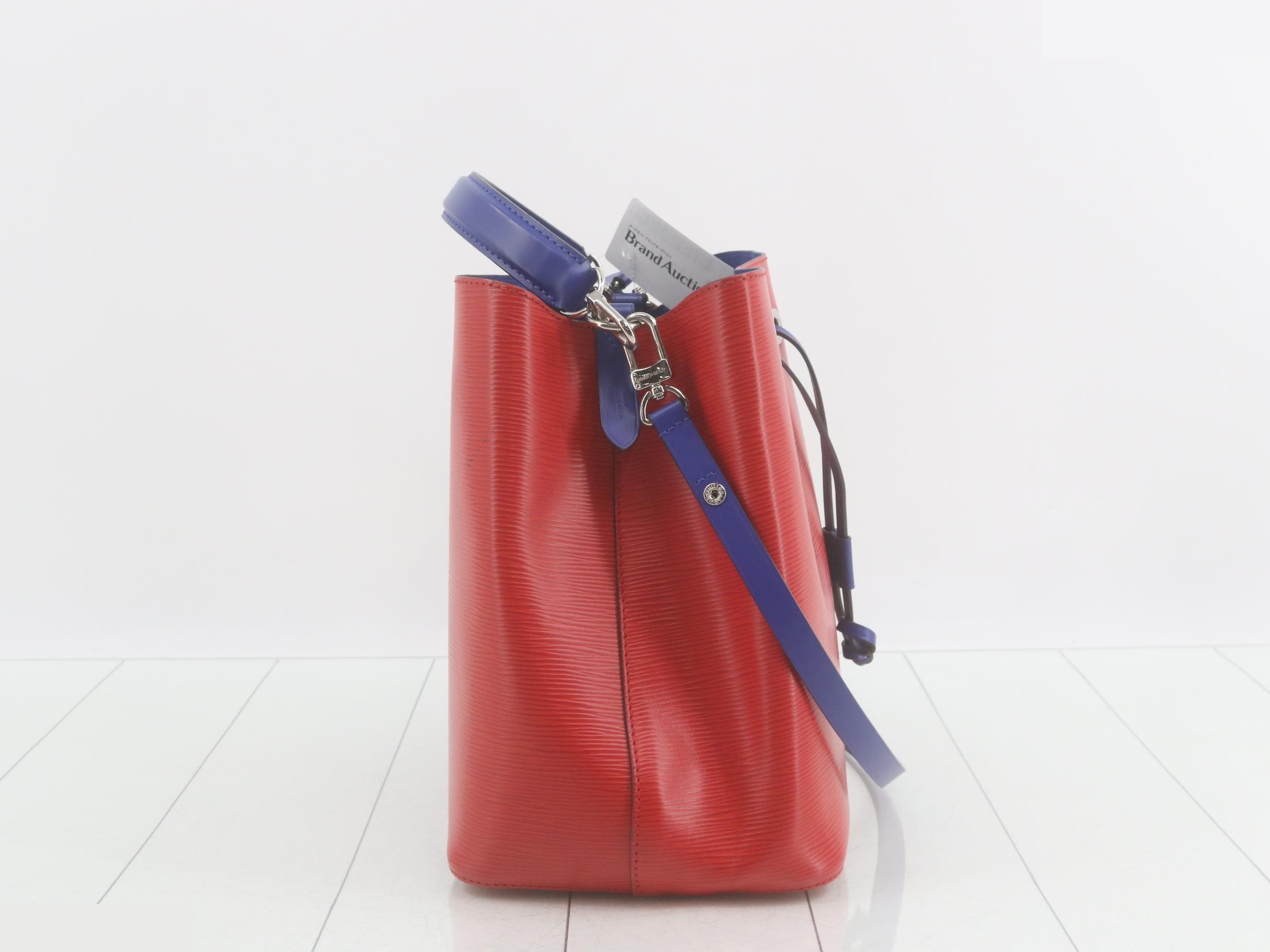 Strap included. Epi NeoNoe M54365 IC — view 4