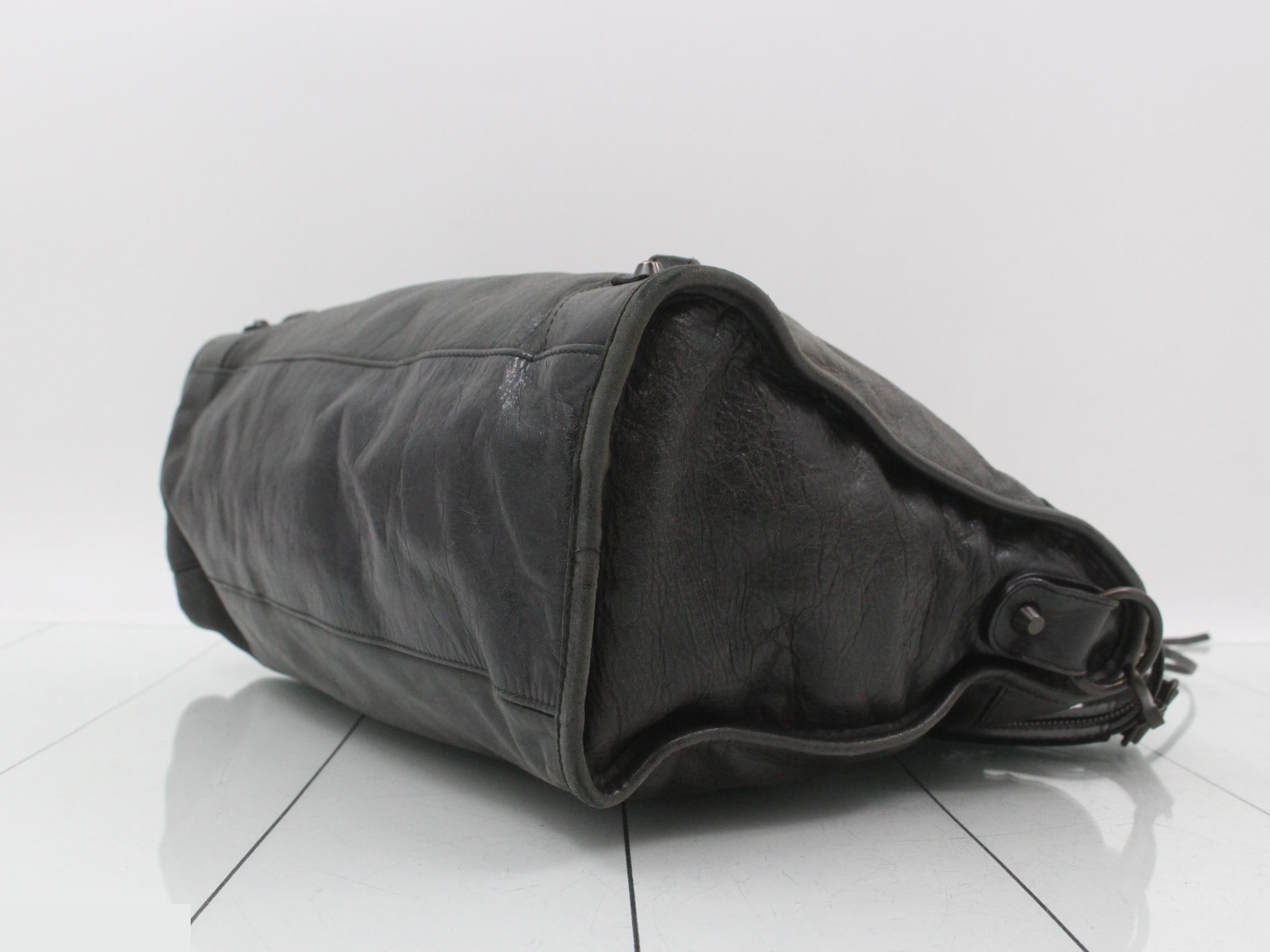 The City Handbag 2-Way Shoulder Bag — view 6