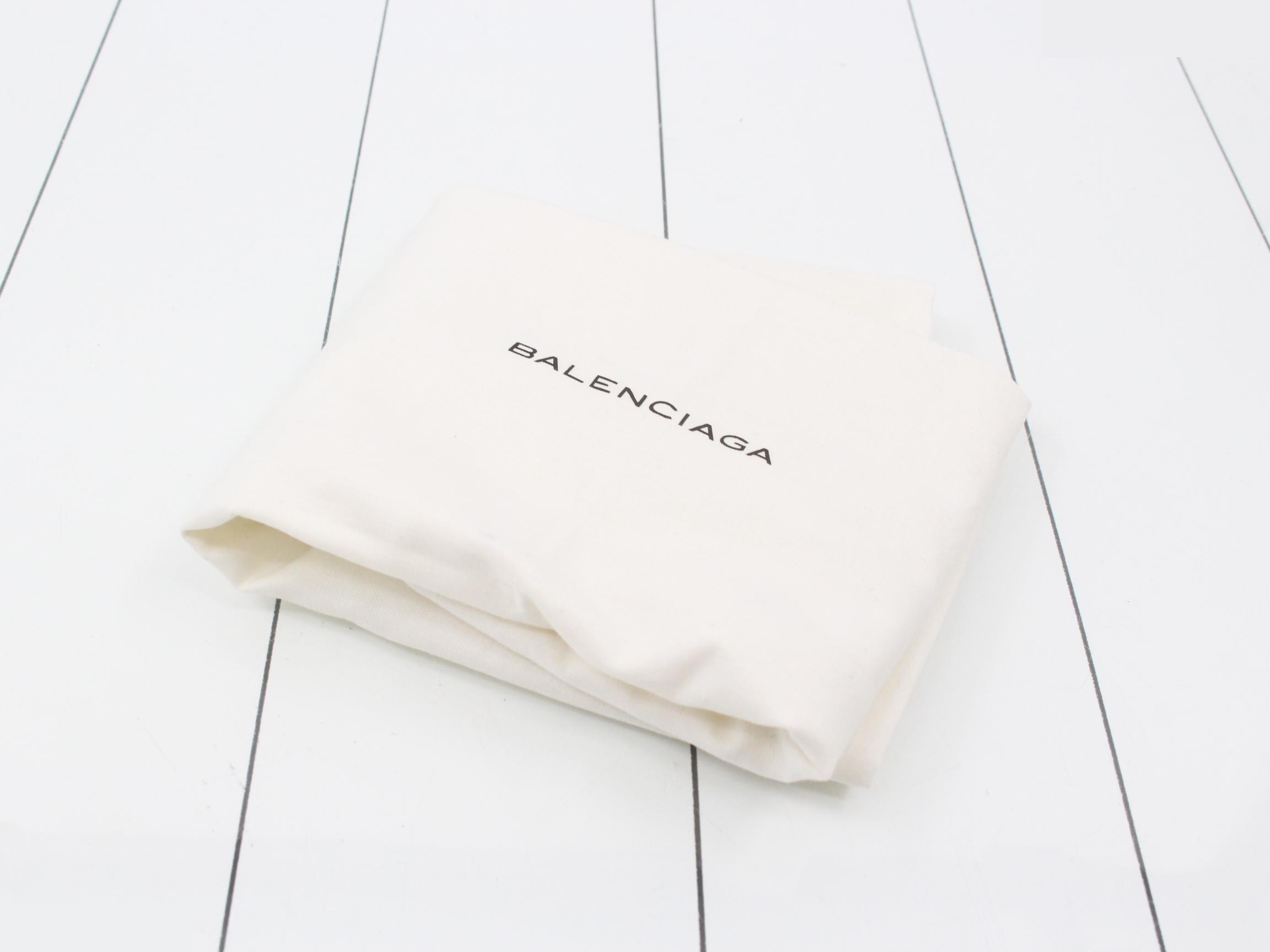 The City Handbag 2-Way Shoulder Bag — view 7