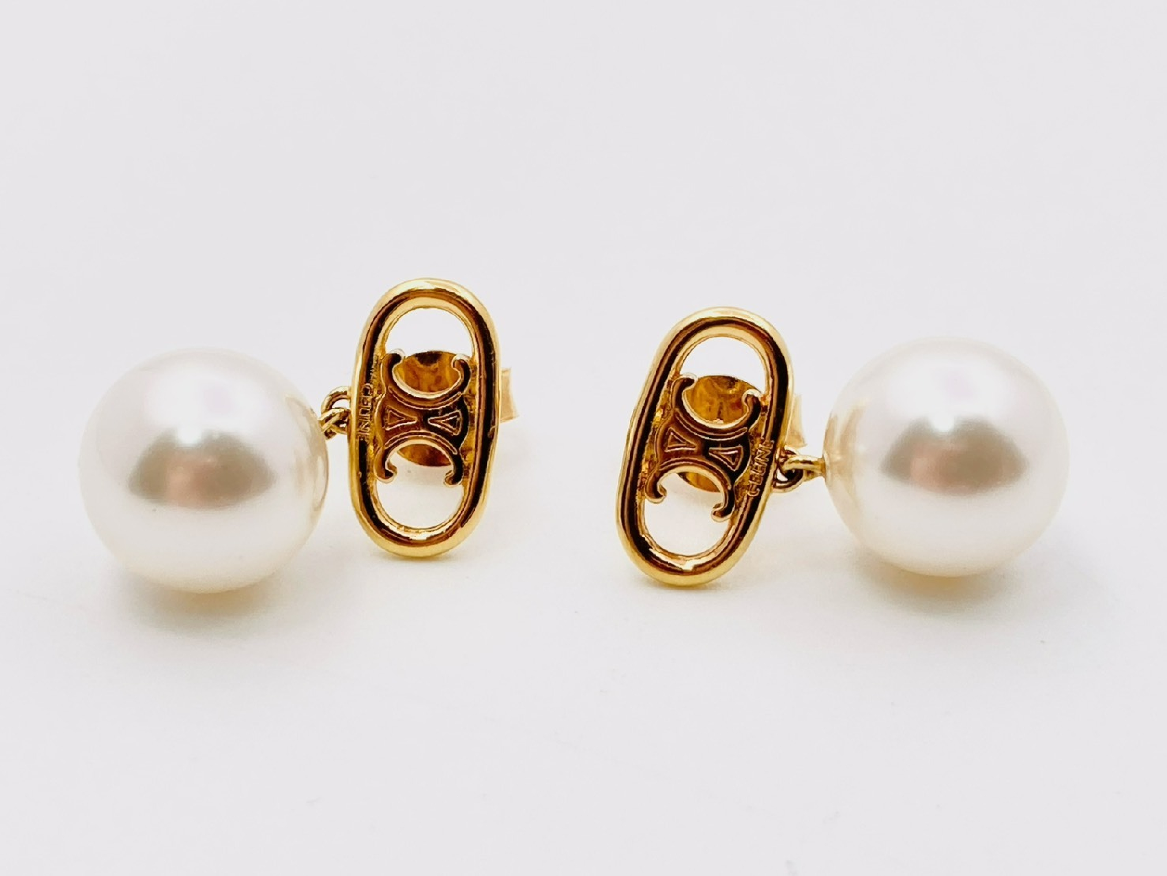 Triomphe Maillon Faux Pearl Swing Earrings Gold Earrings — view 2