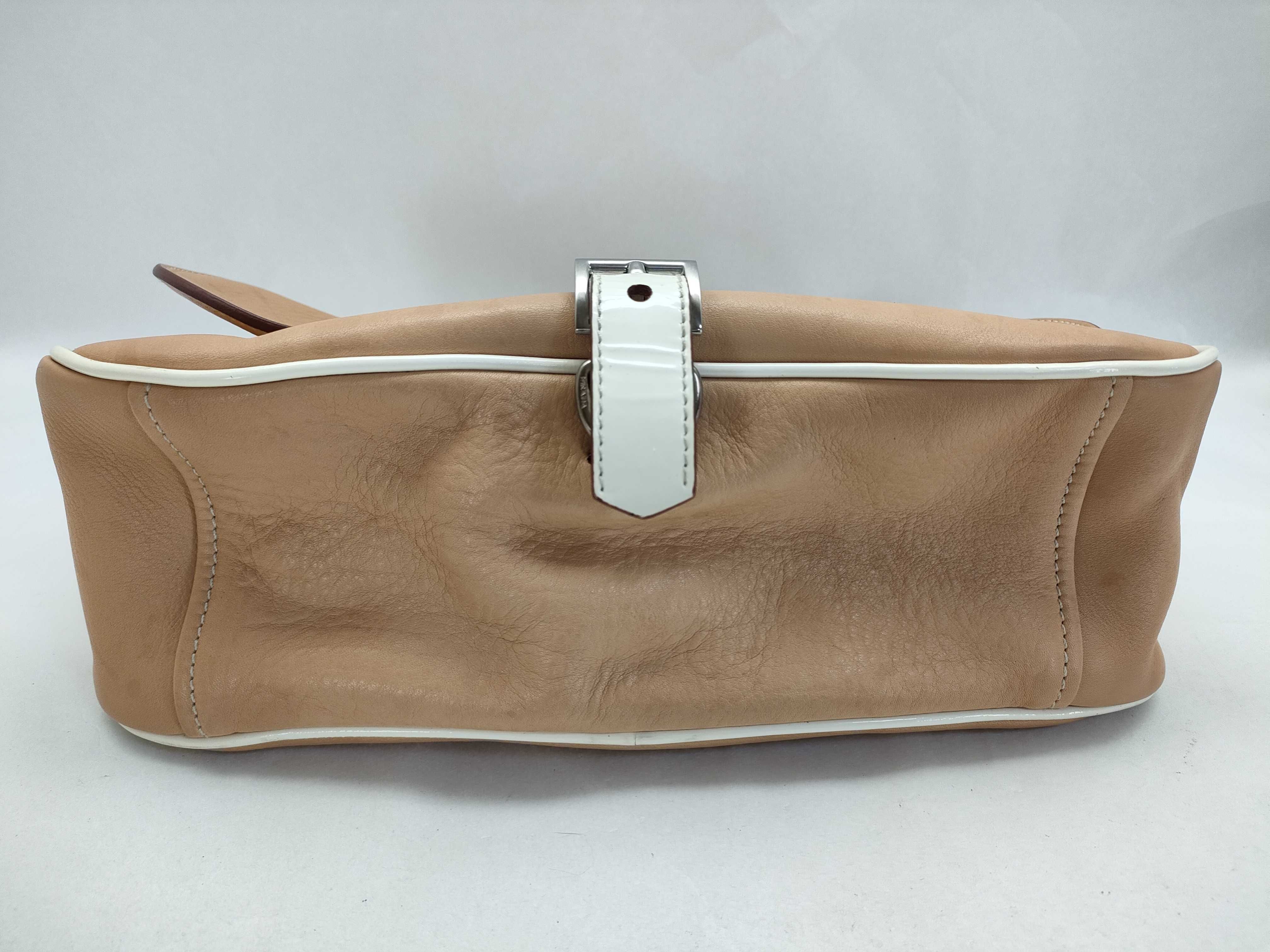 Triangle Logo Leather One-Shoulder Bag BR0749 with Satin Lining, Shoulder Bag, Guarantee Card, Dust Bag — view 7