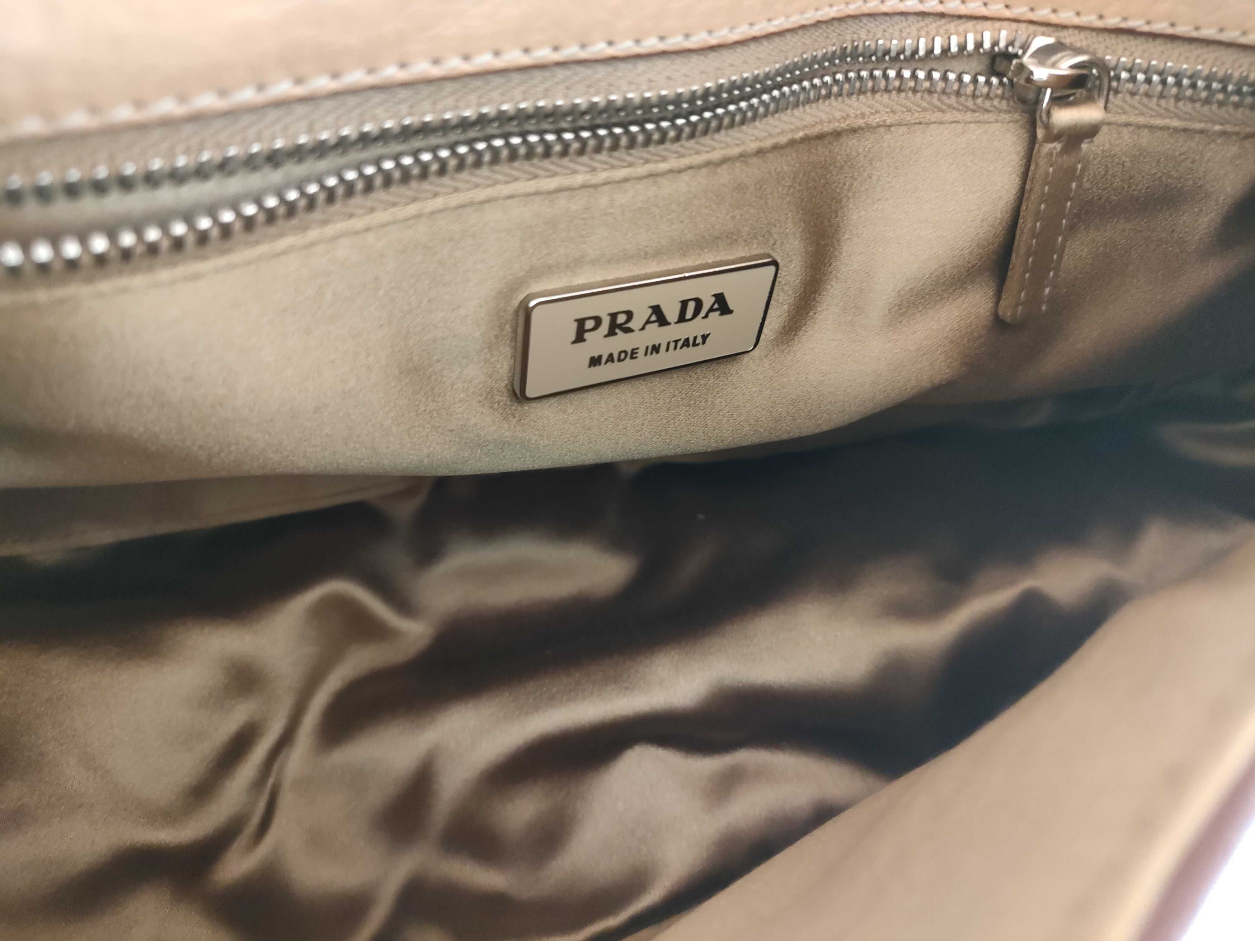Triangle Logo Leather One-Shoulder Bag BR0749 with Satin Lining, Shoulder Bag, Guarantee Card, Dust Bag — view 8
