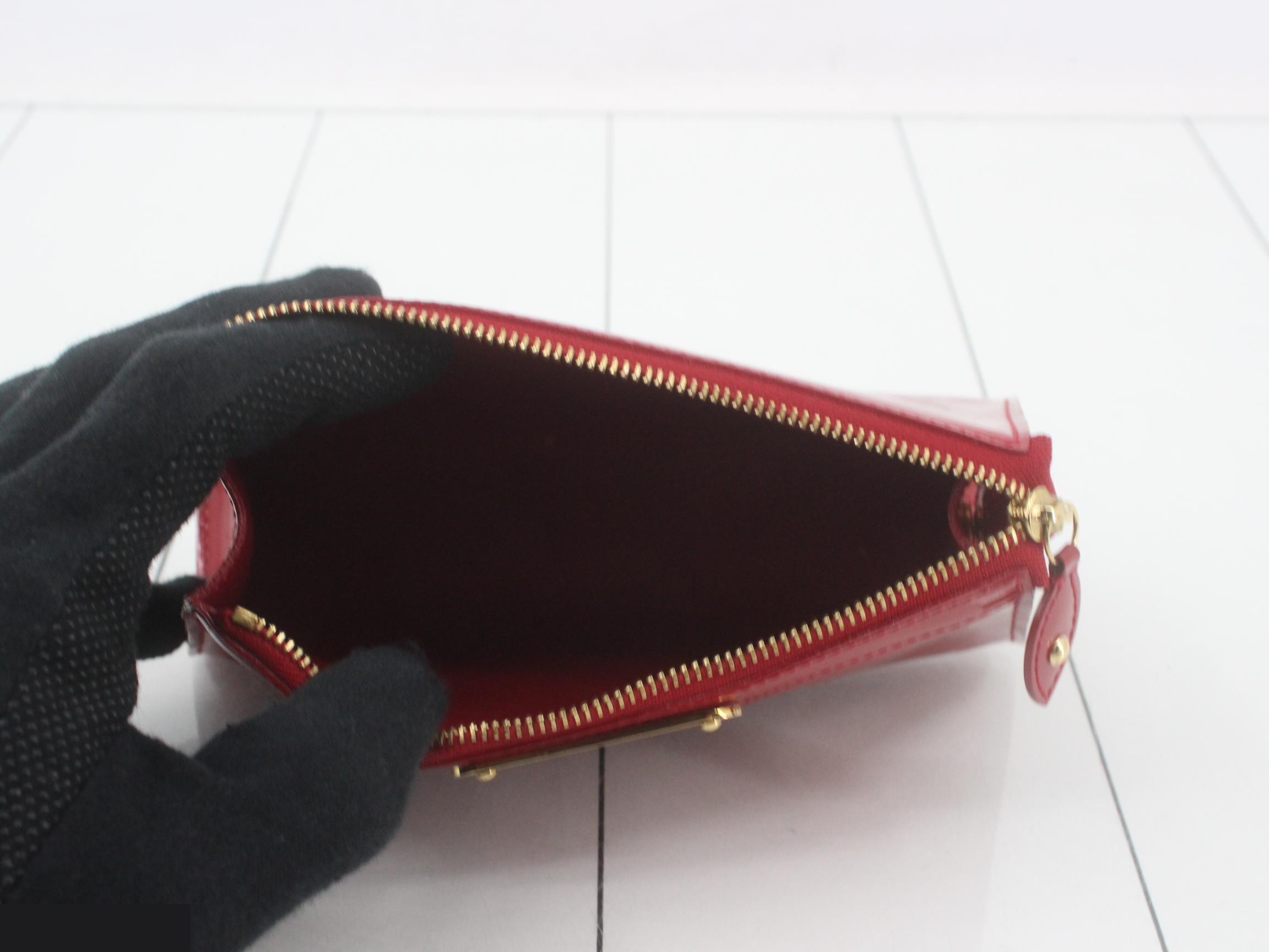 Makeup pouch — view 4