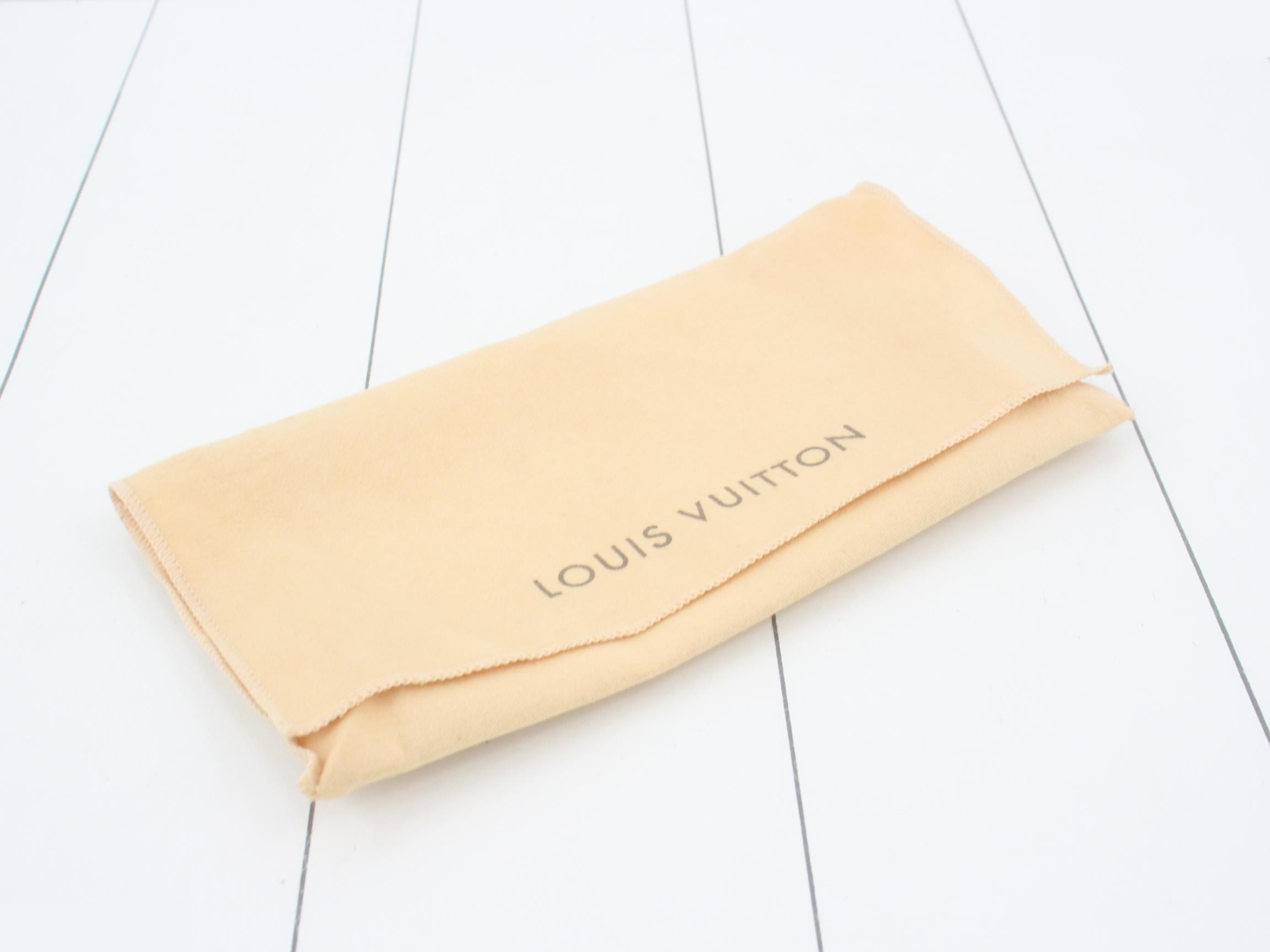 Makeup pouch — view 5